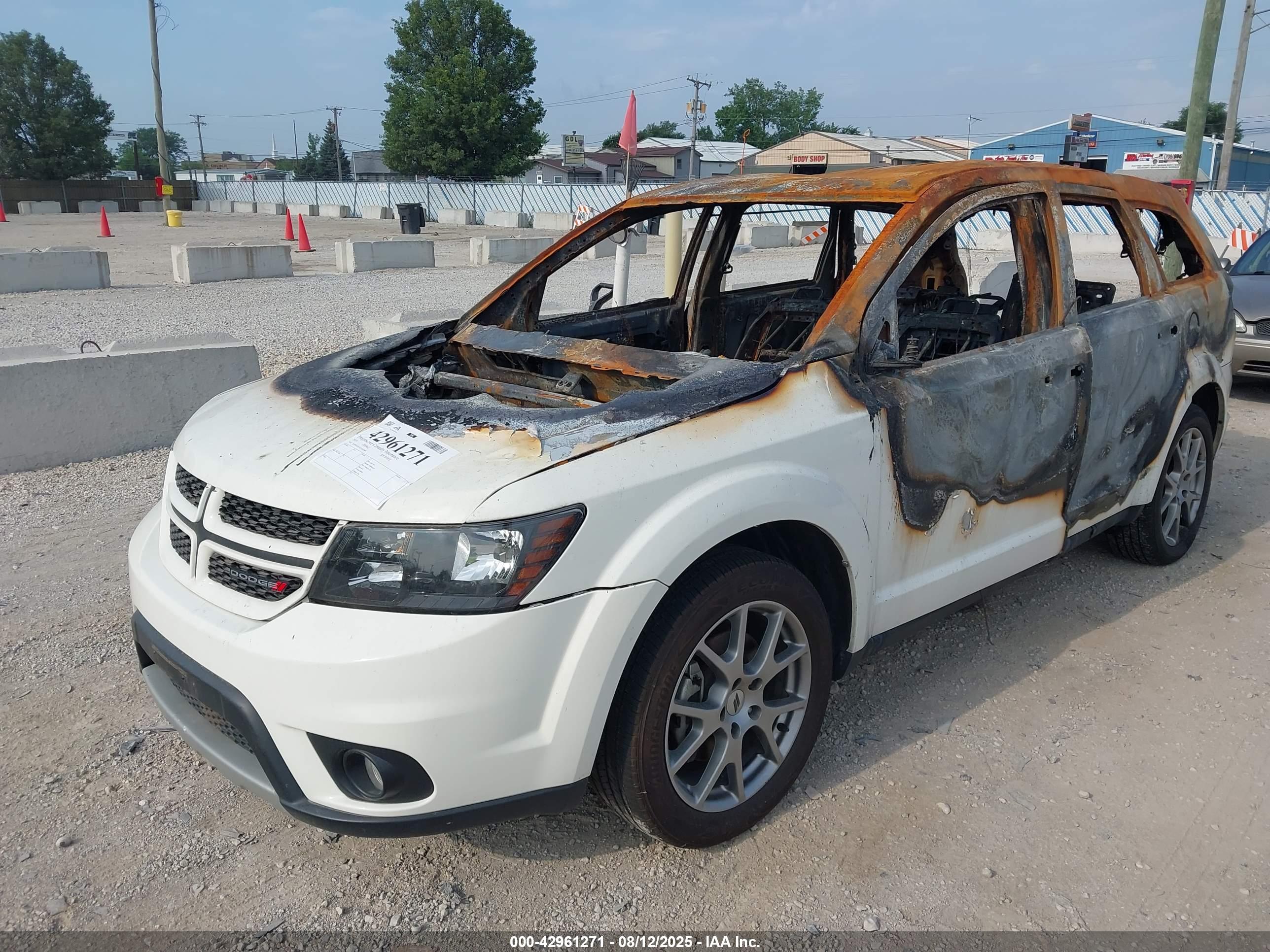 DODGE JOURNEY image 2