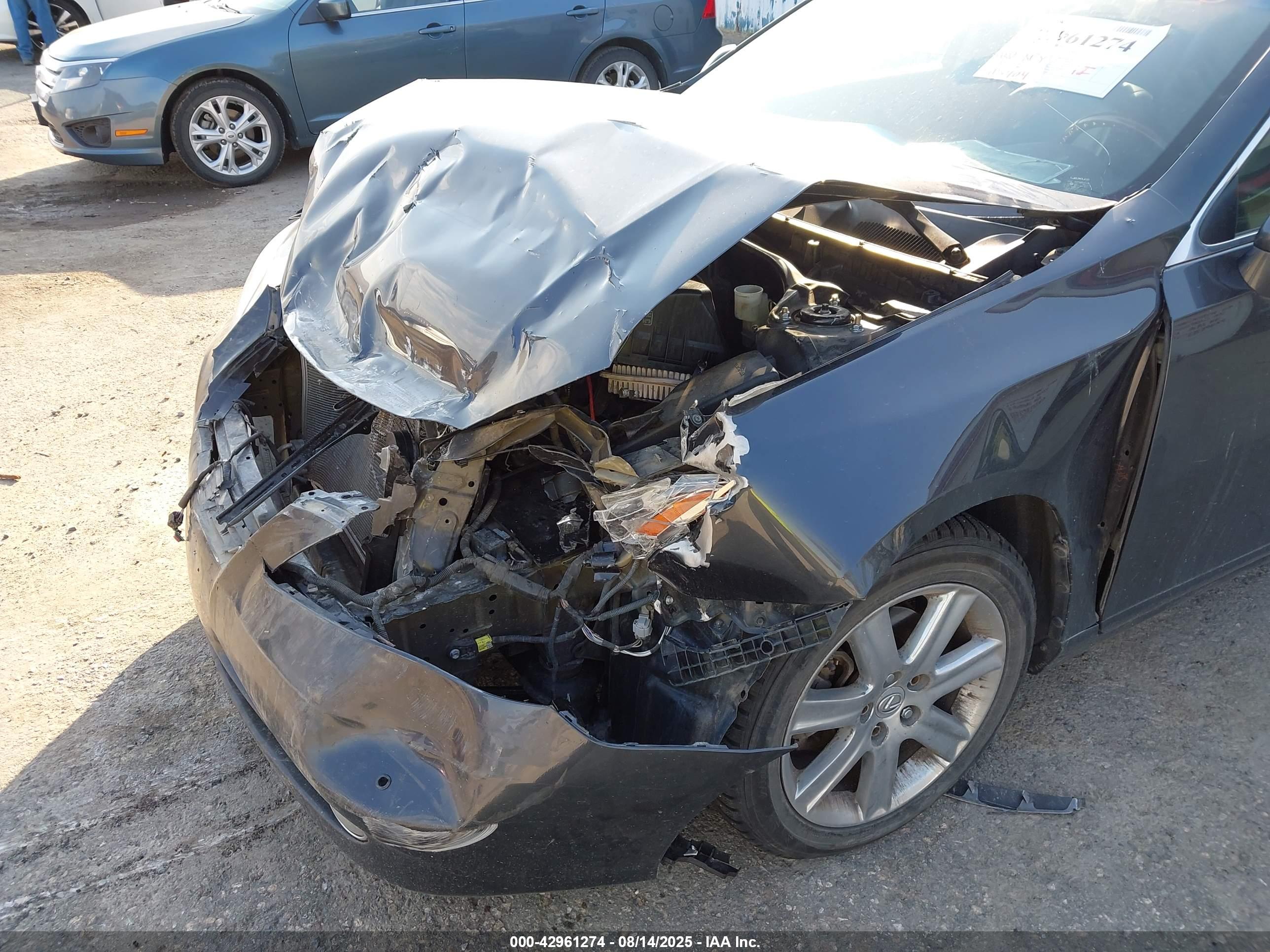 LEXUS ES image 6