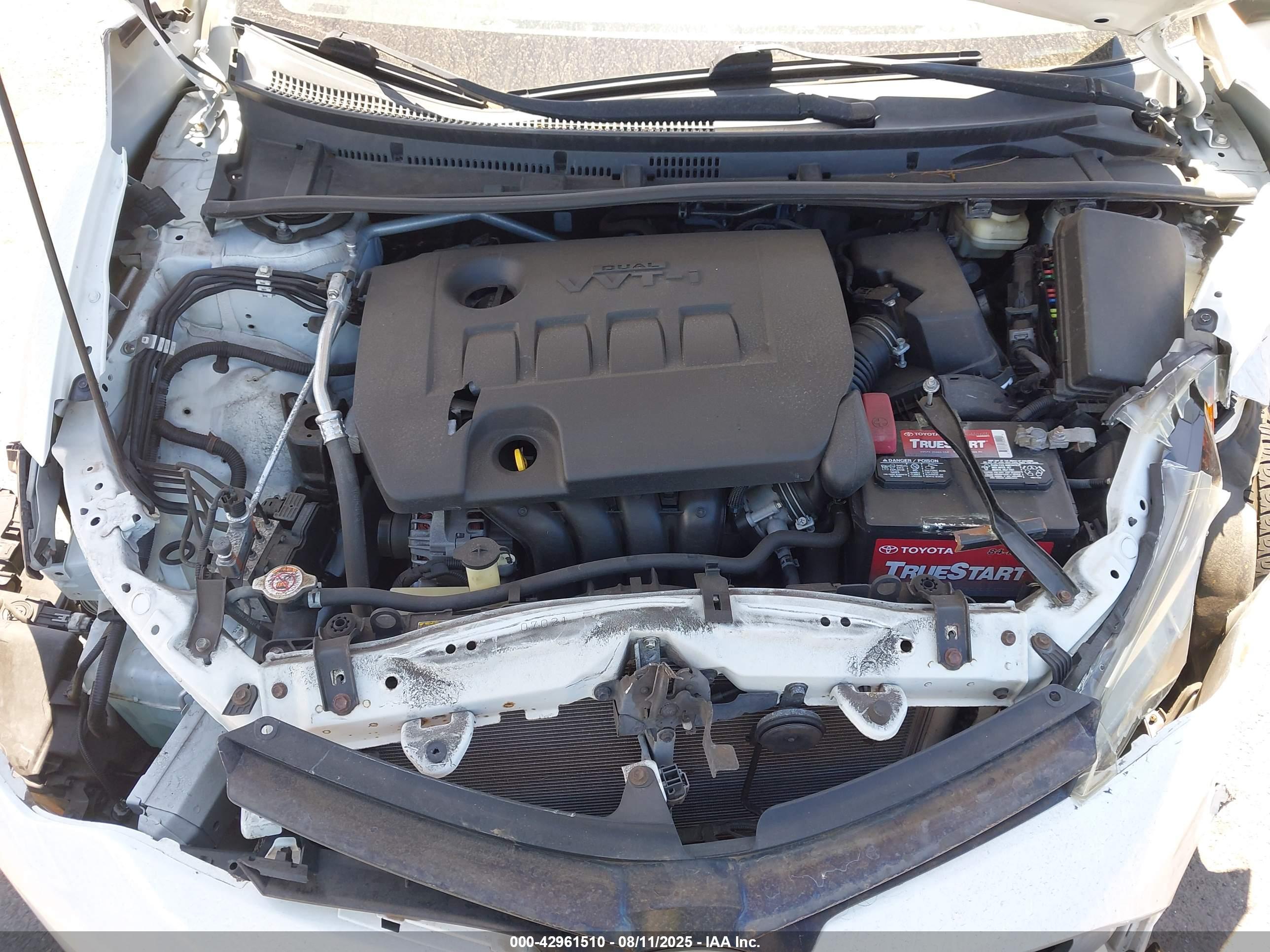 TOYOTA COROLLA image 10