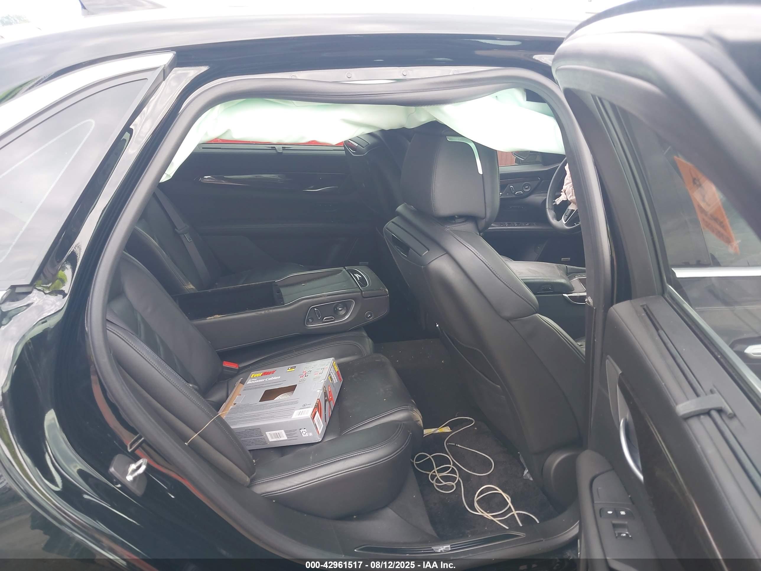 CADILLAC CT6 image 8