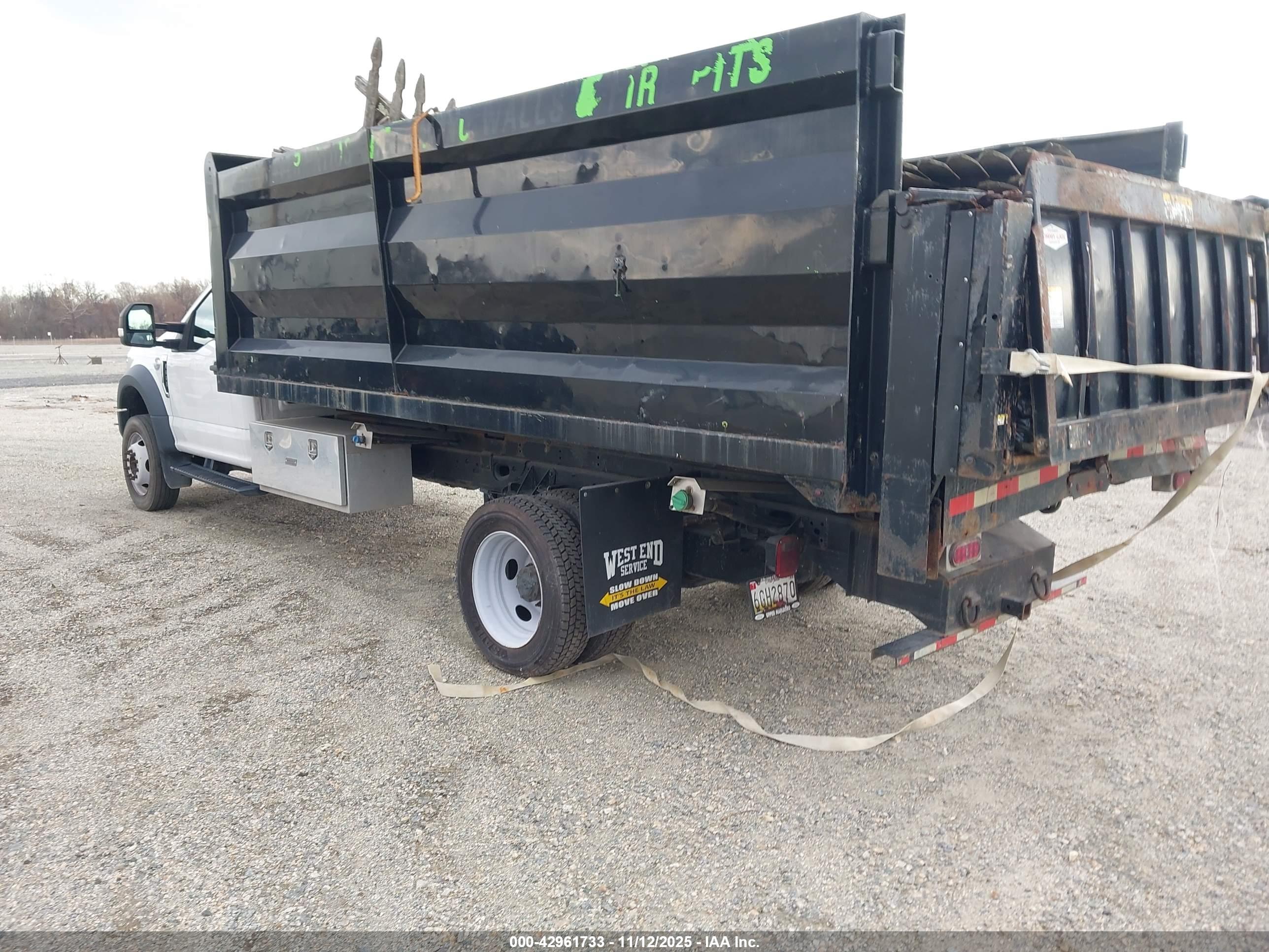 FORD F550 image 3