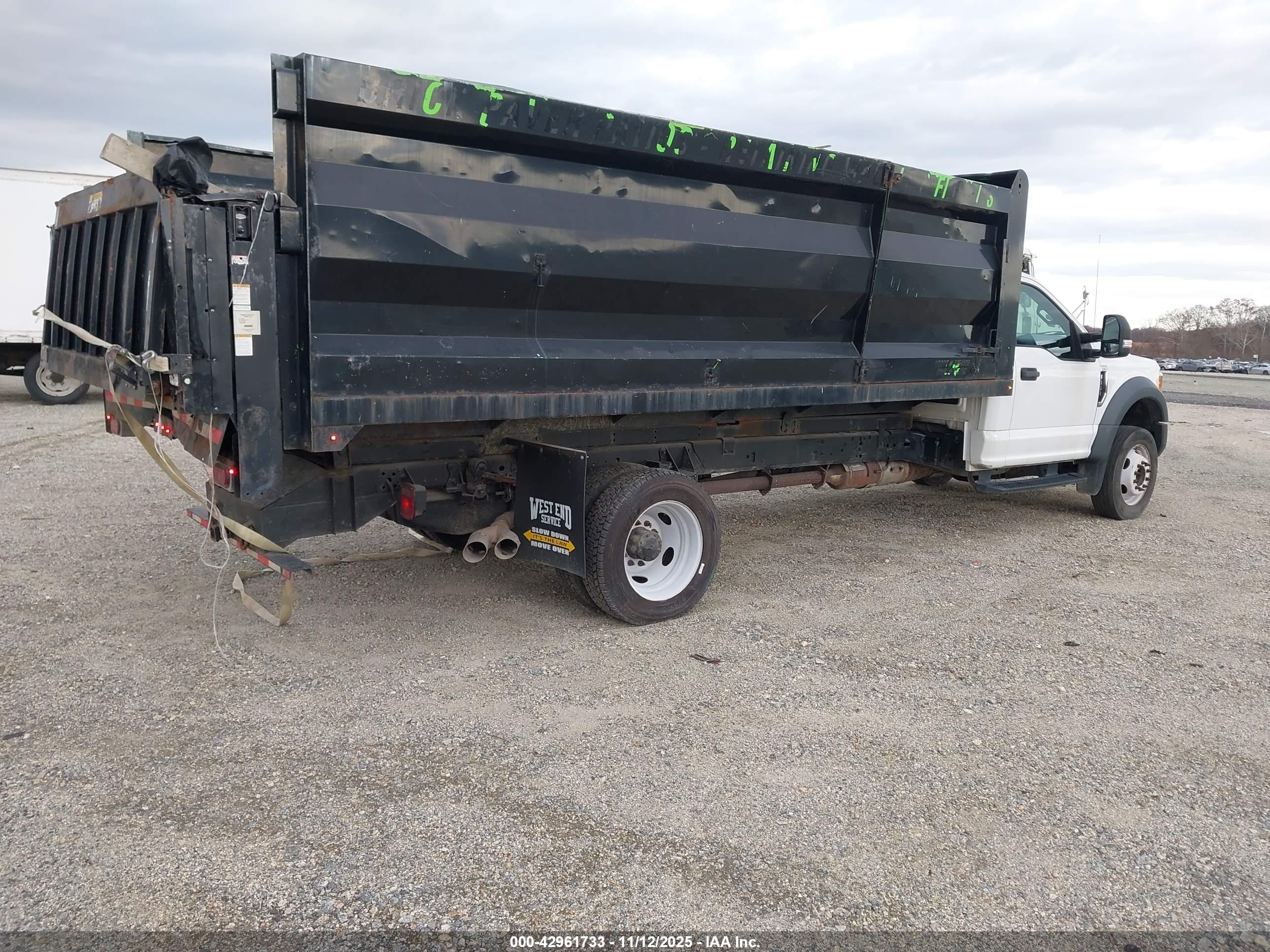 FORD F550 image 4