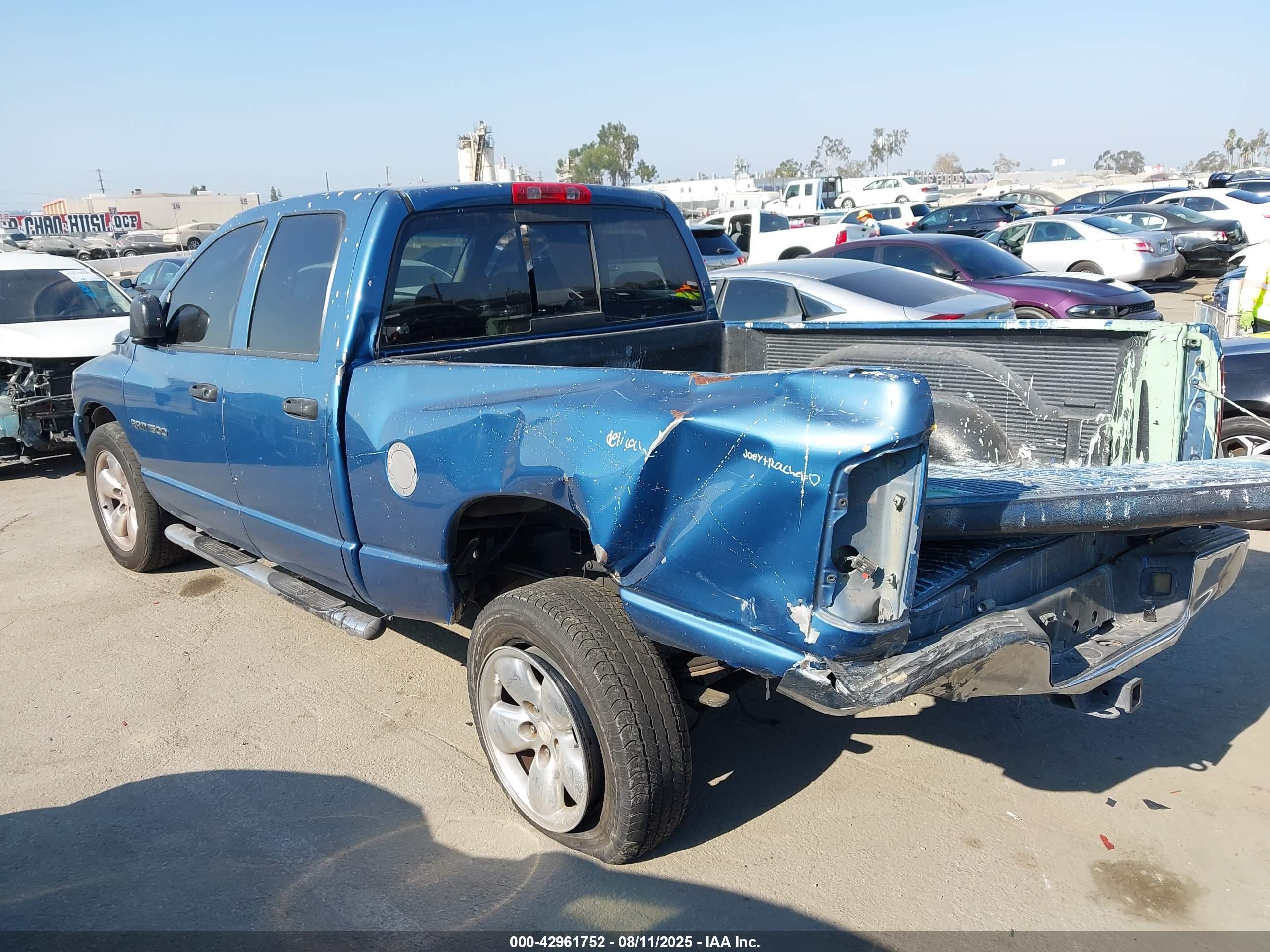DODGE RAM image 3