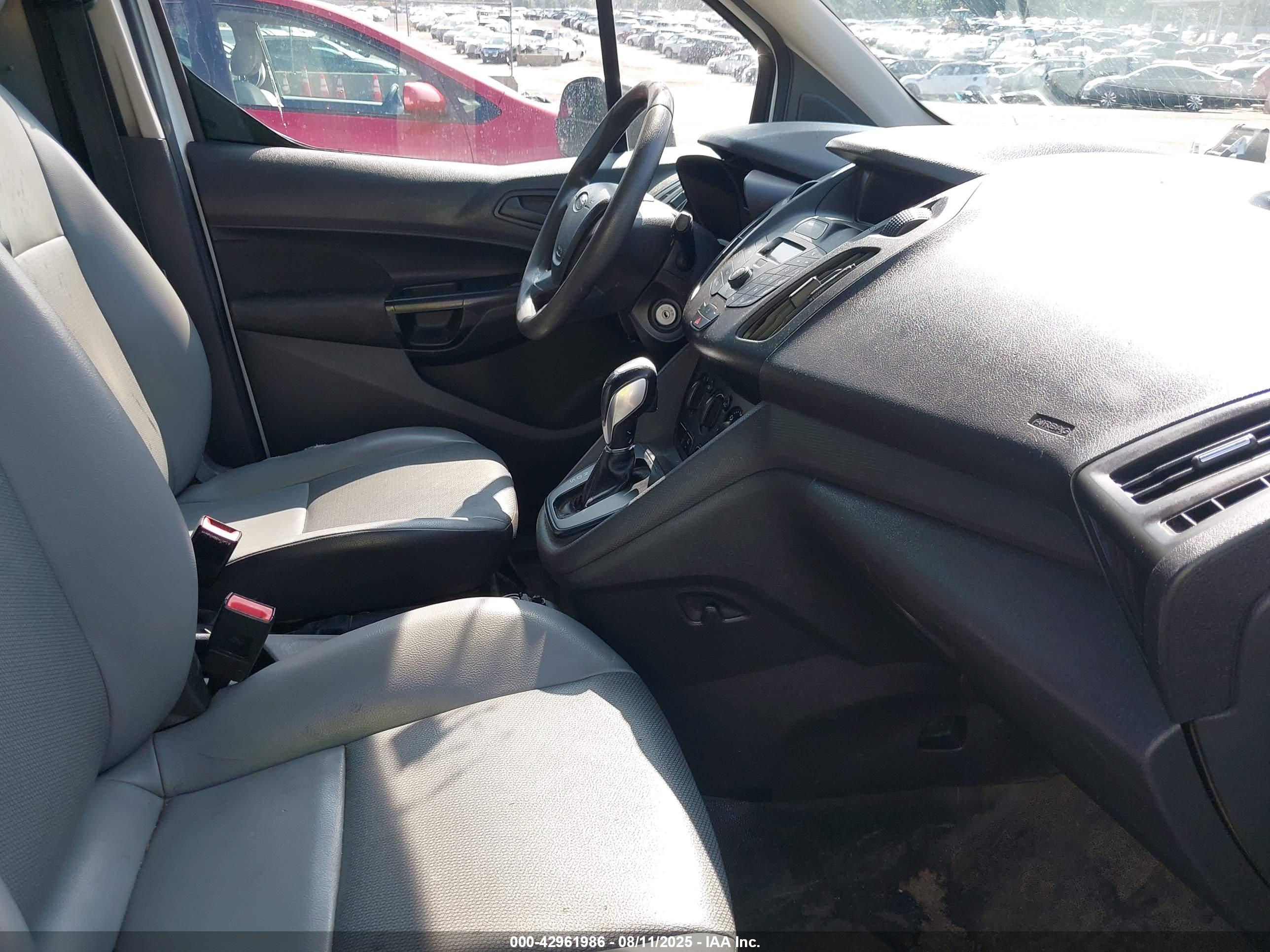 FORD TRANSIT image 5