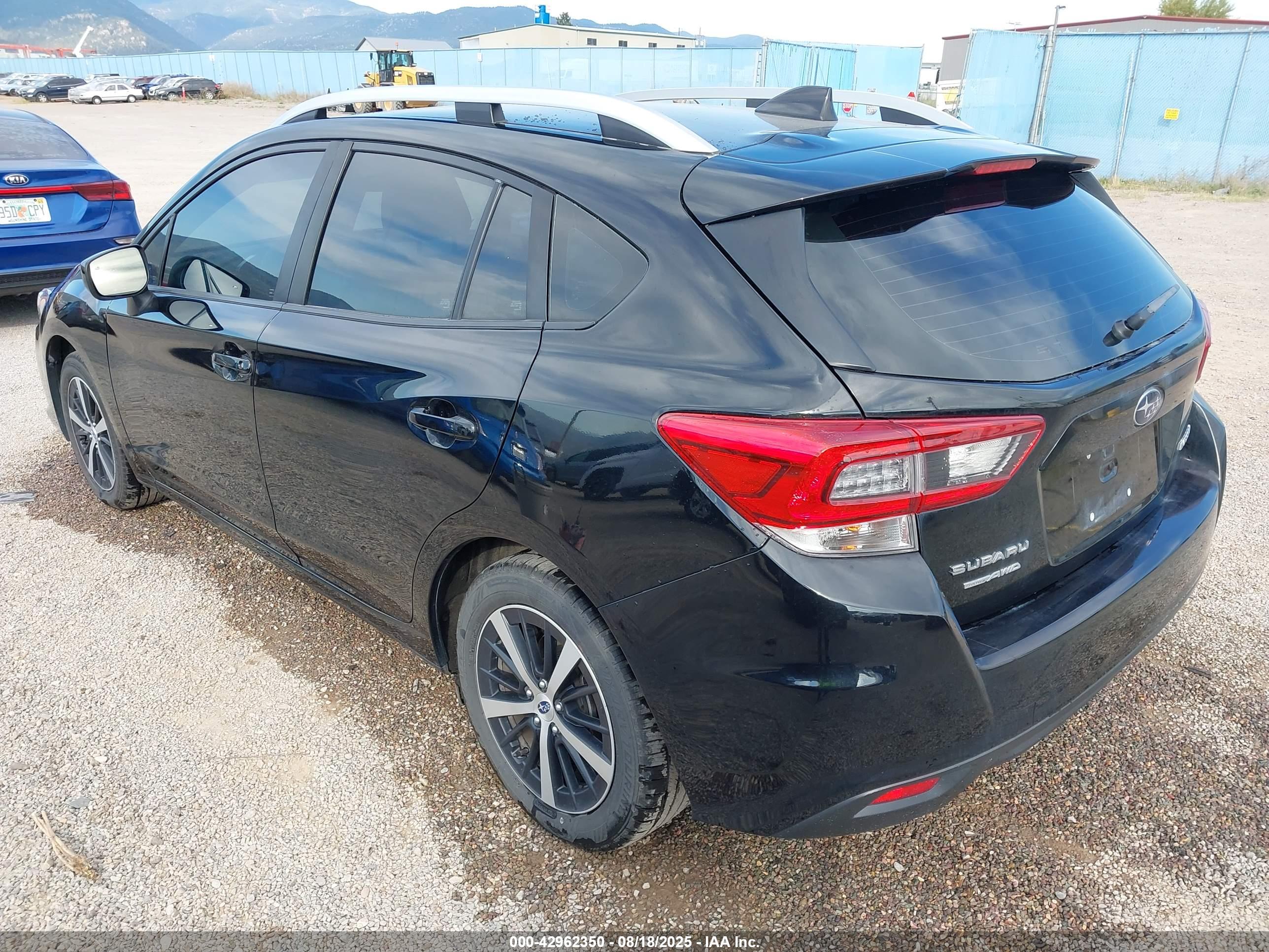 SUBARU IMPREZA image 3