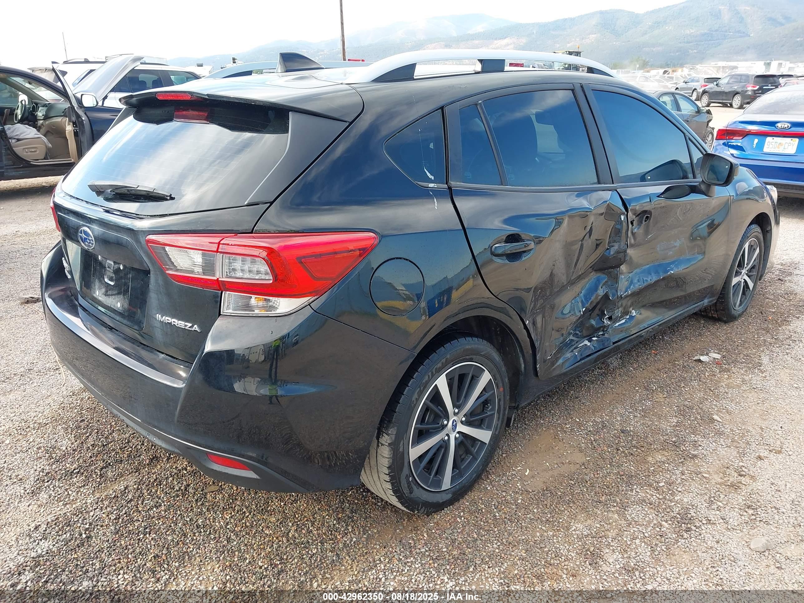 SUBARU IMPREZA image 4