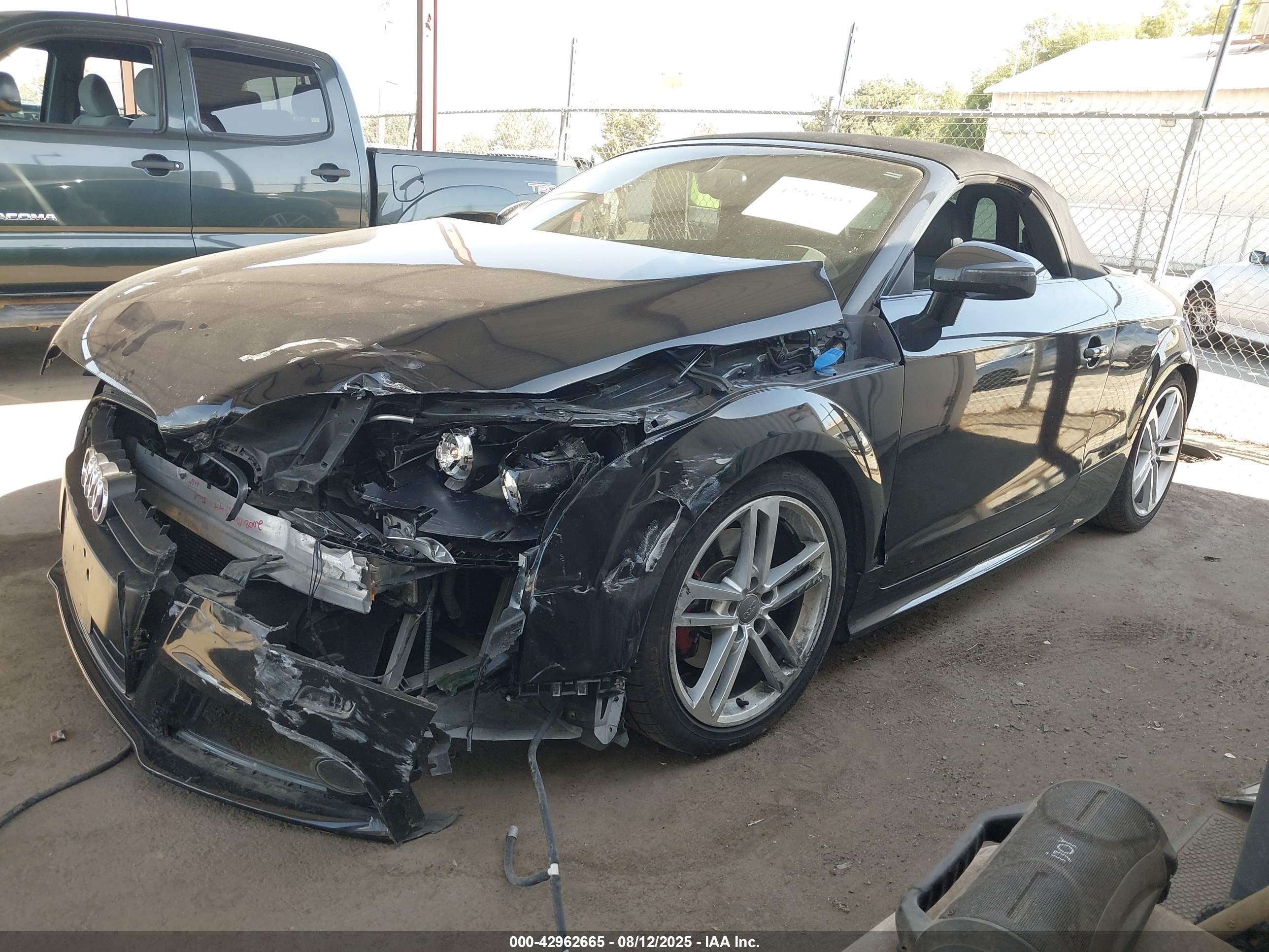 AUDI TT image 2