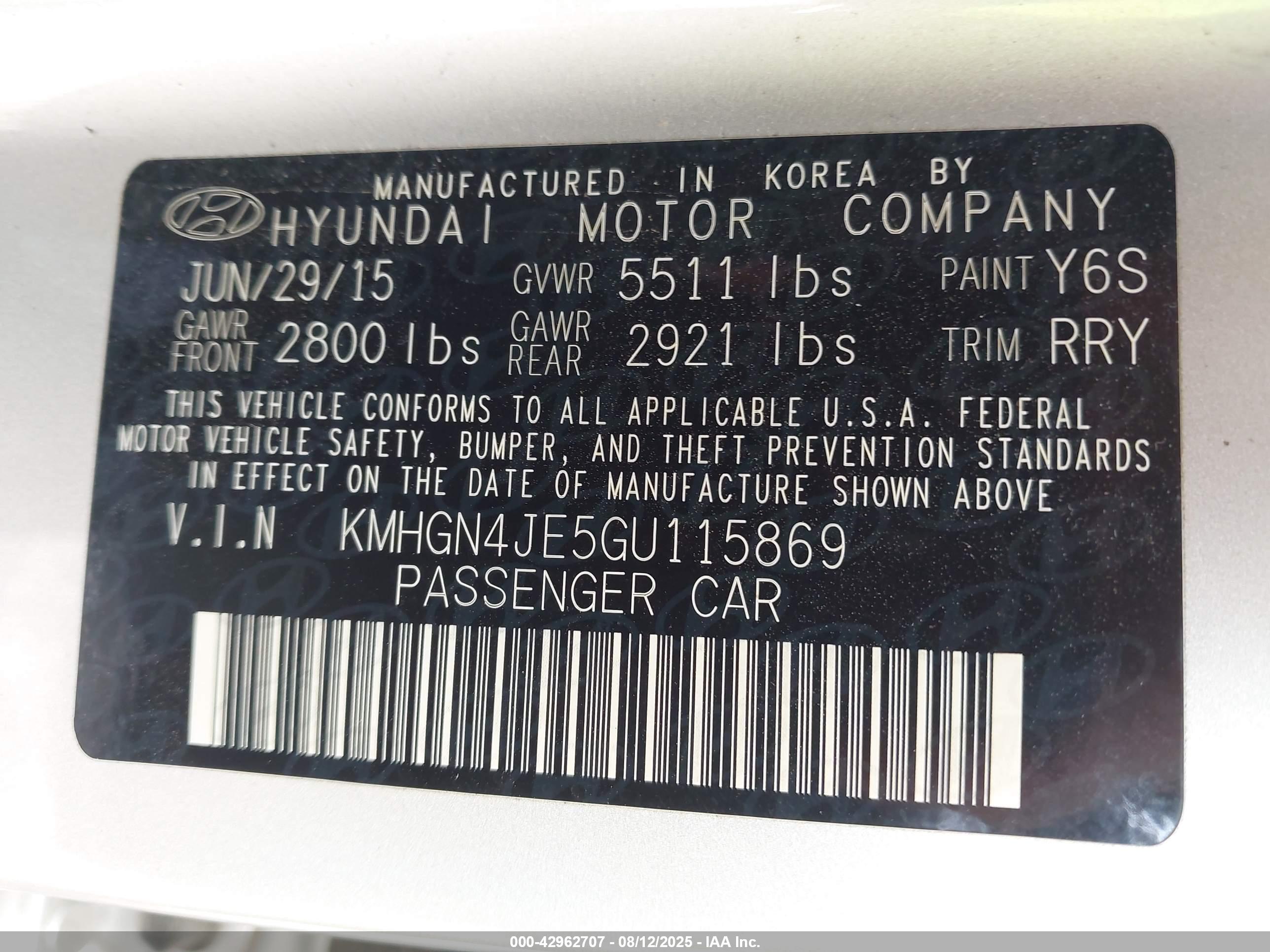HYUNDAI GENESIS image 9
