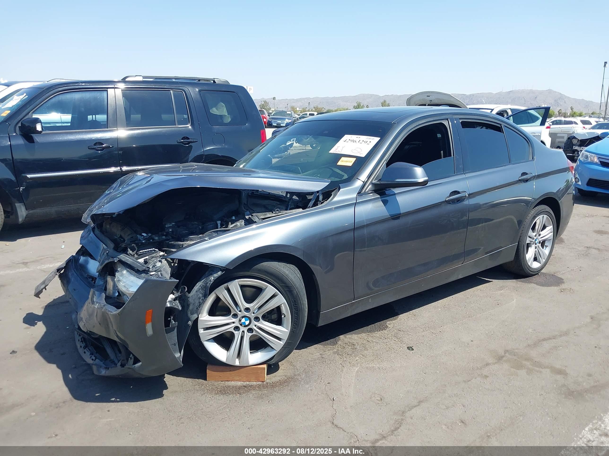 BMW 330I image 2