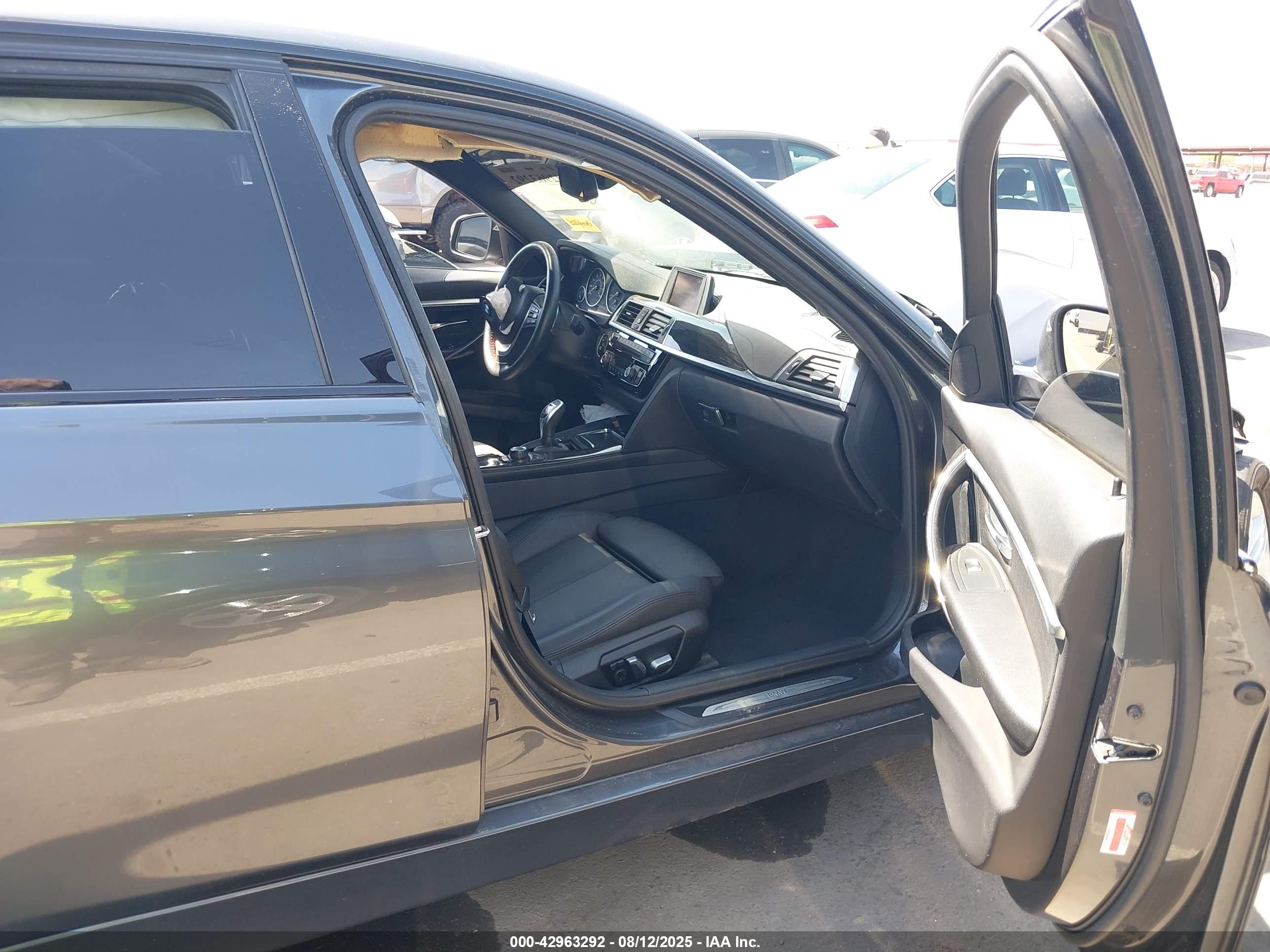 BMW 330I image 5