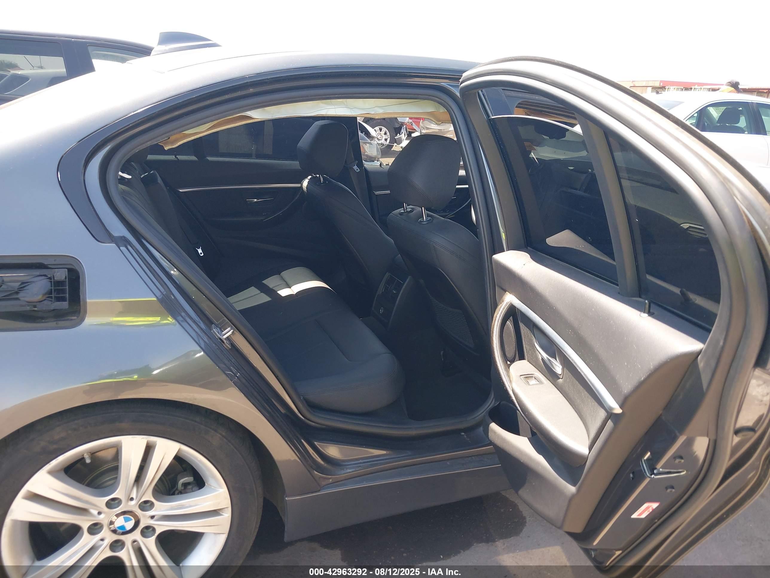 BMW 330I image 8