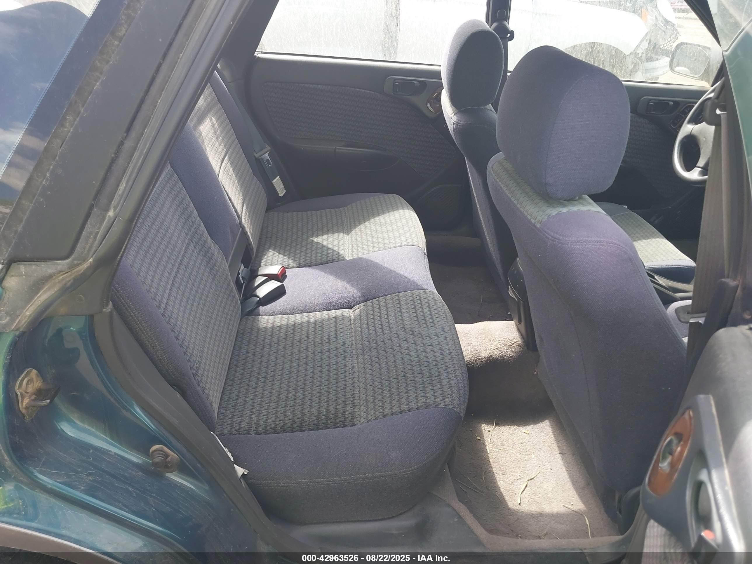 SUBARU LEGACY image 8