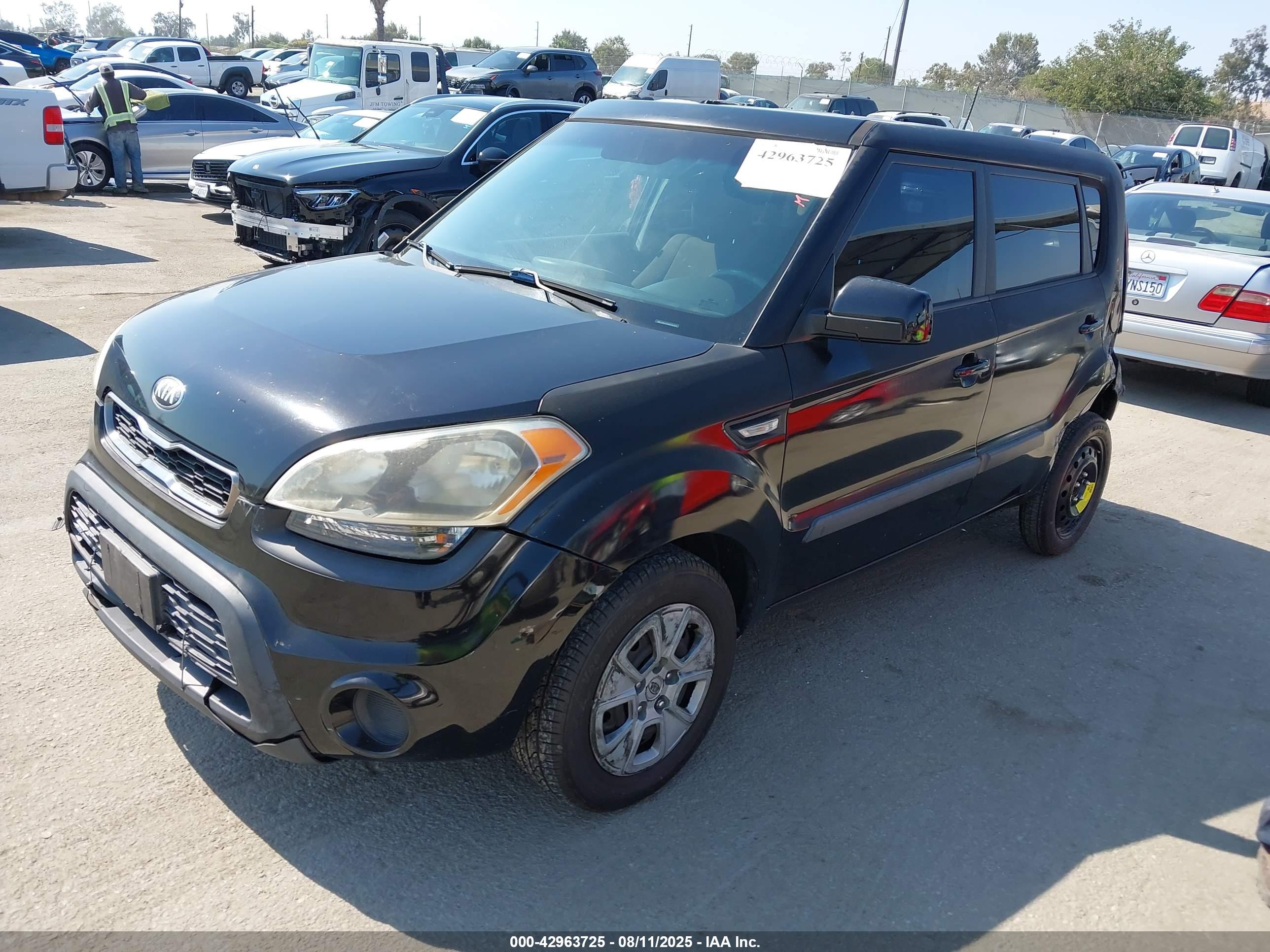 KIA SOUL image 2