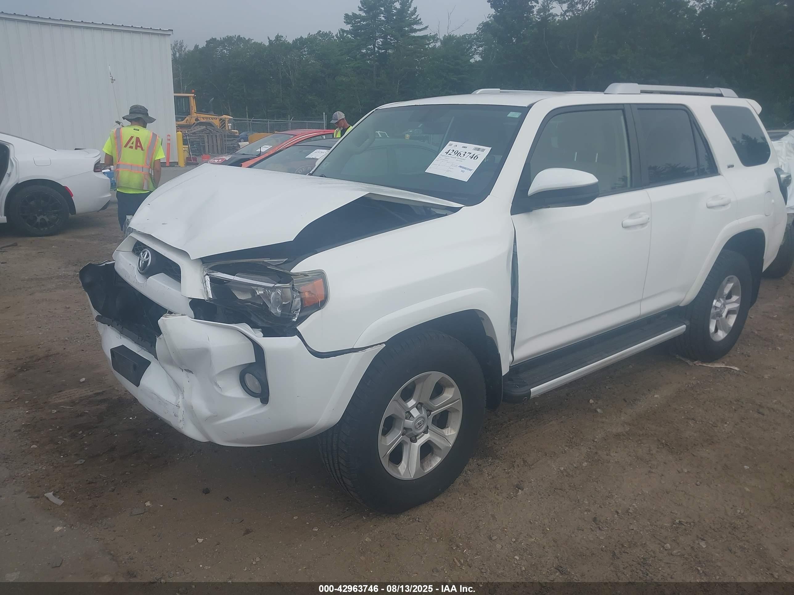 TOYOTA 4RUNNER image 2
