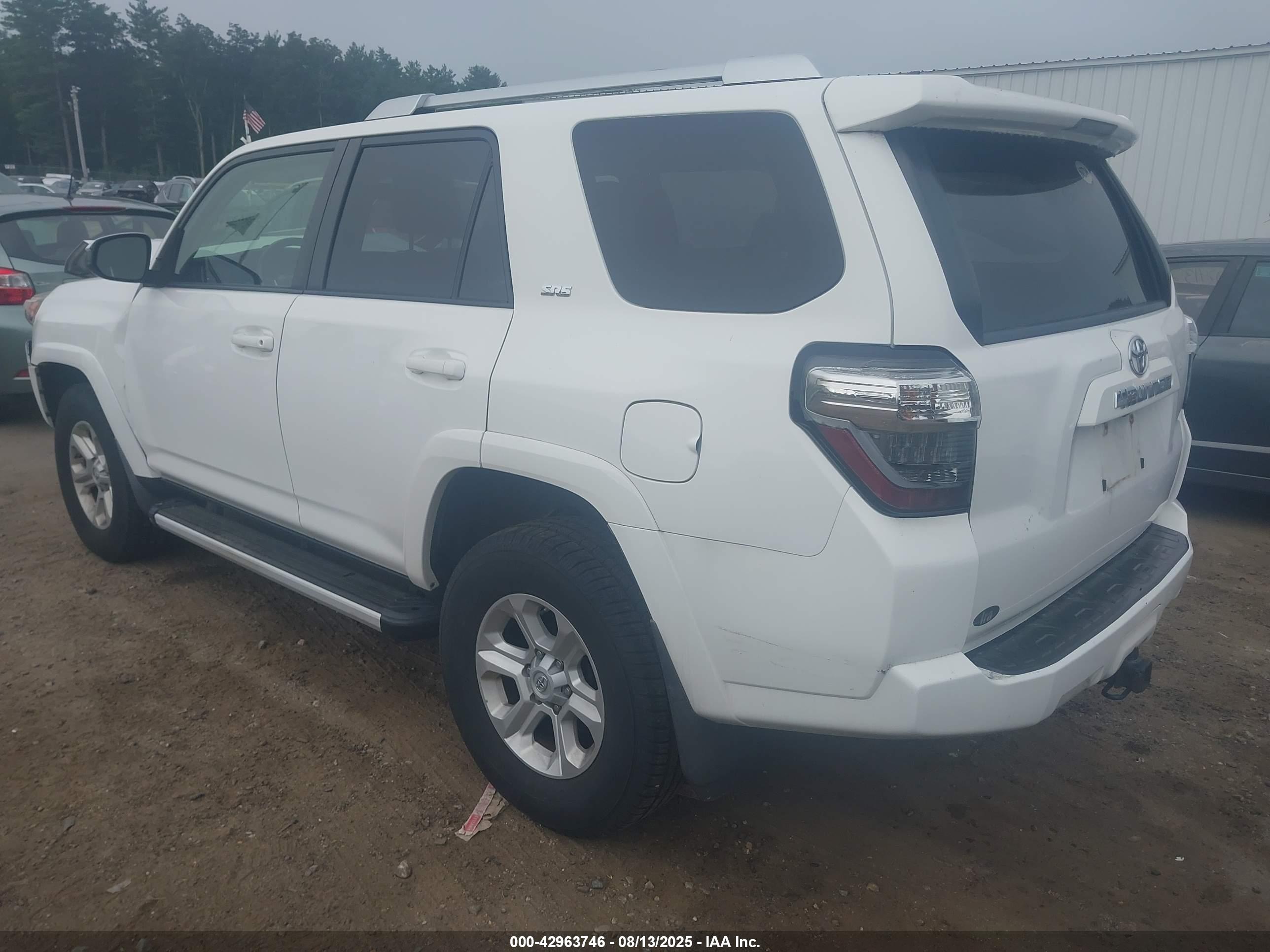 TOYOTA 4RUNNER image 3