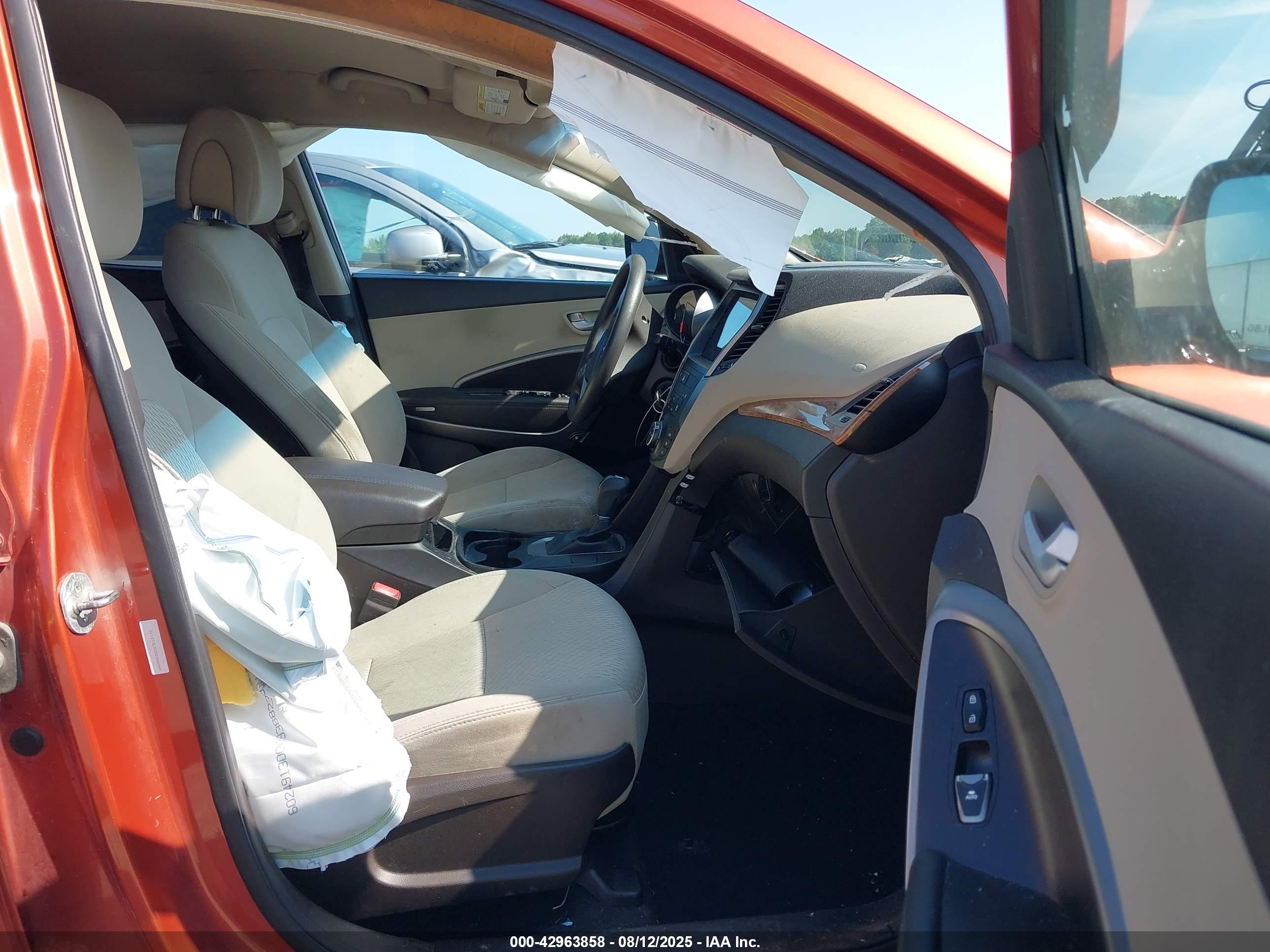 HYUNDAI SANTA image 5