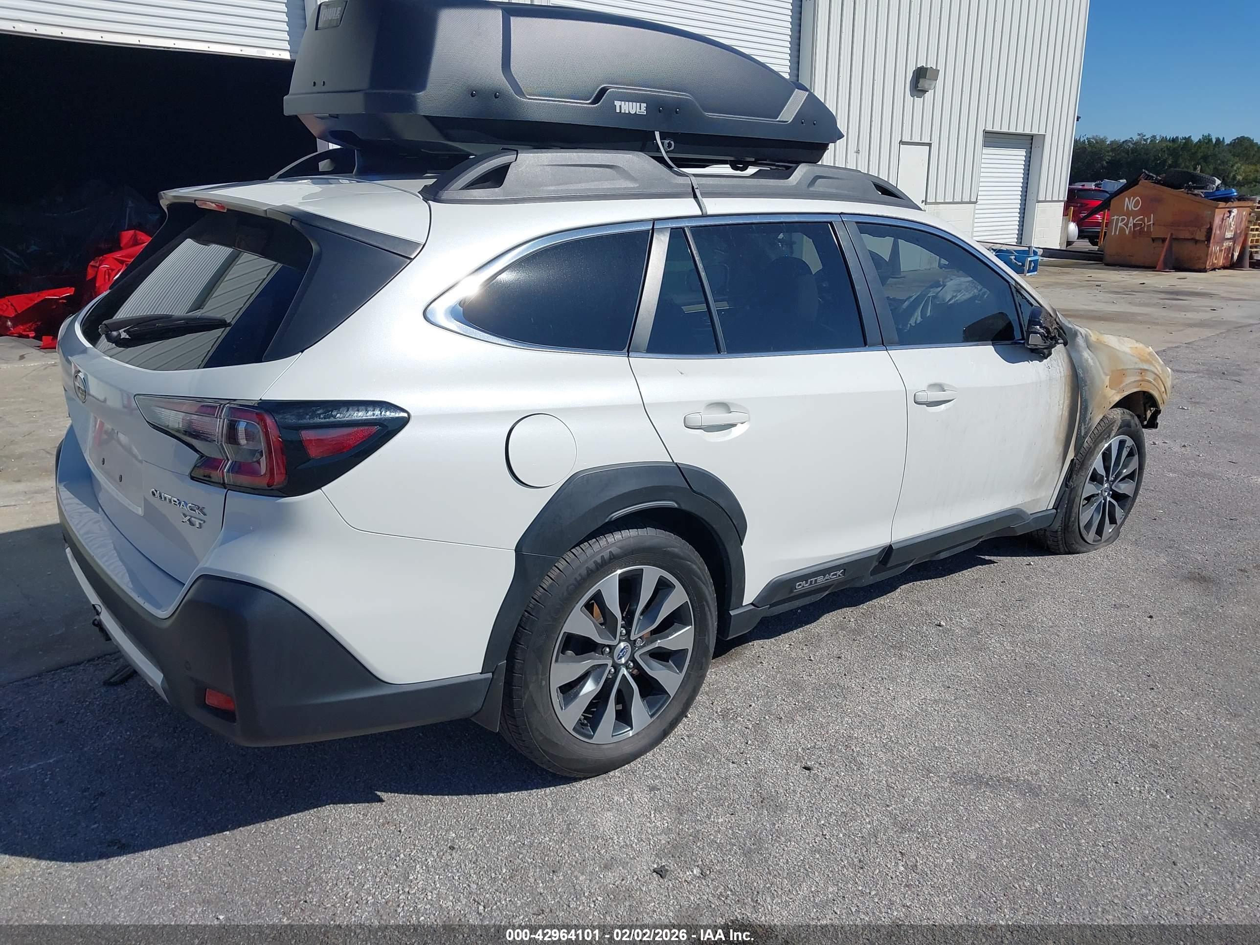 SUBARU OUTBACK image 4