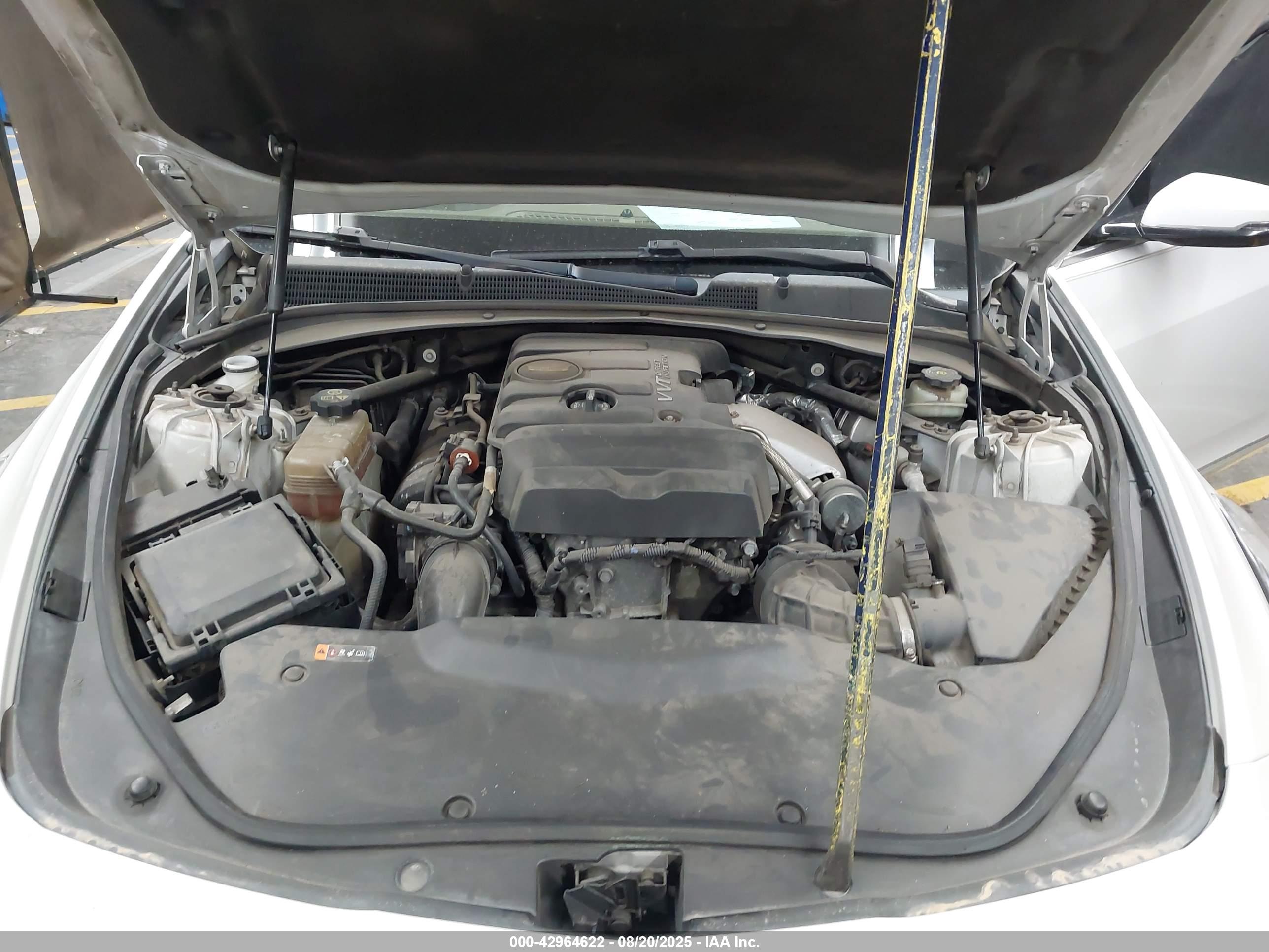 CADILLAC CTS image 10
