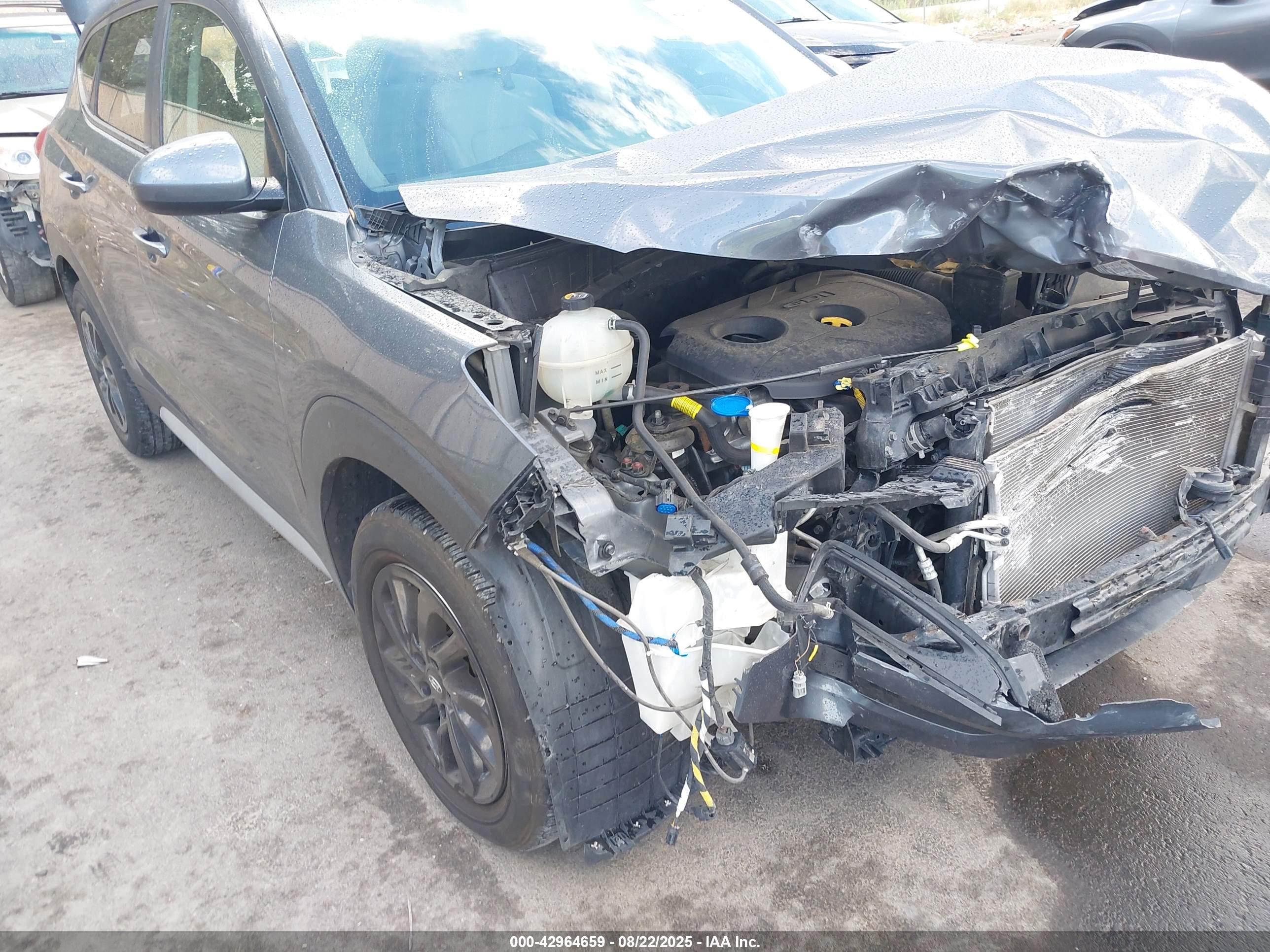 HYUNDAI TUCSON image 6