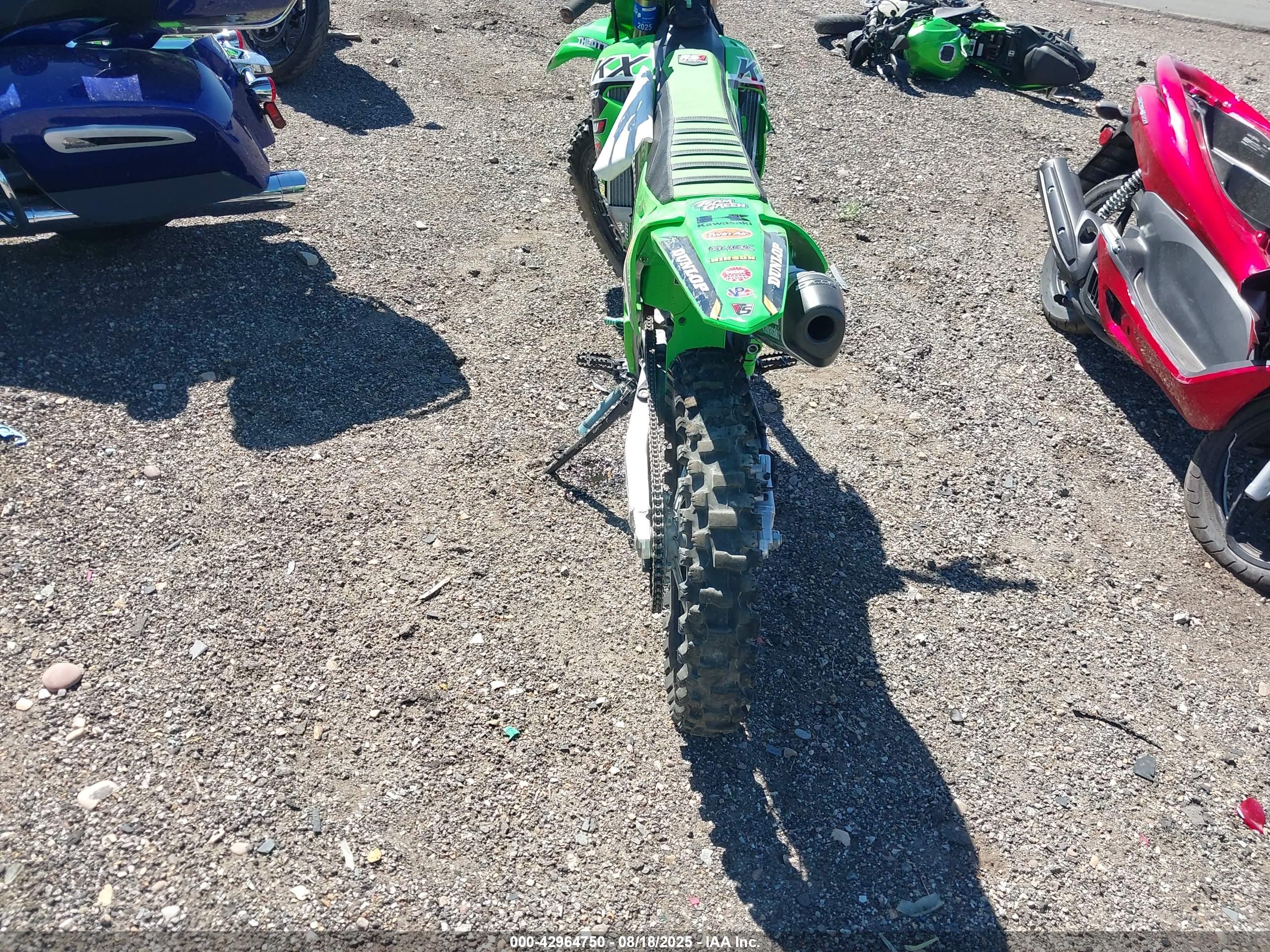 KAWASAKI KX252 image 6