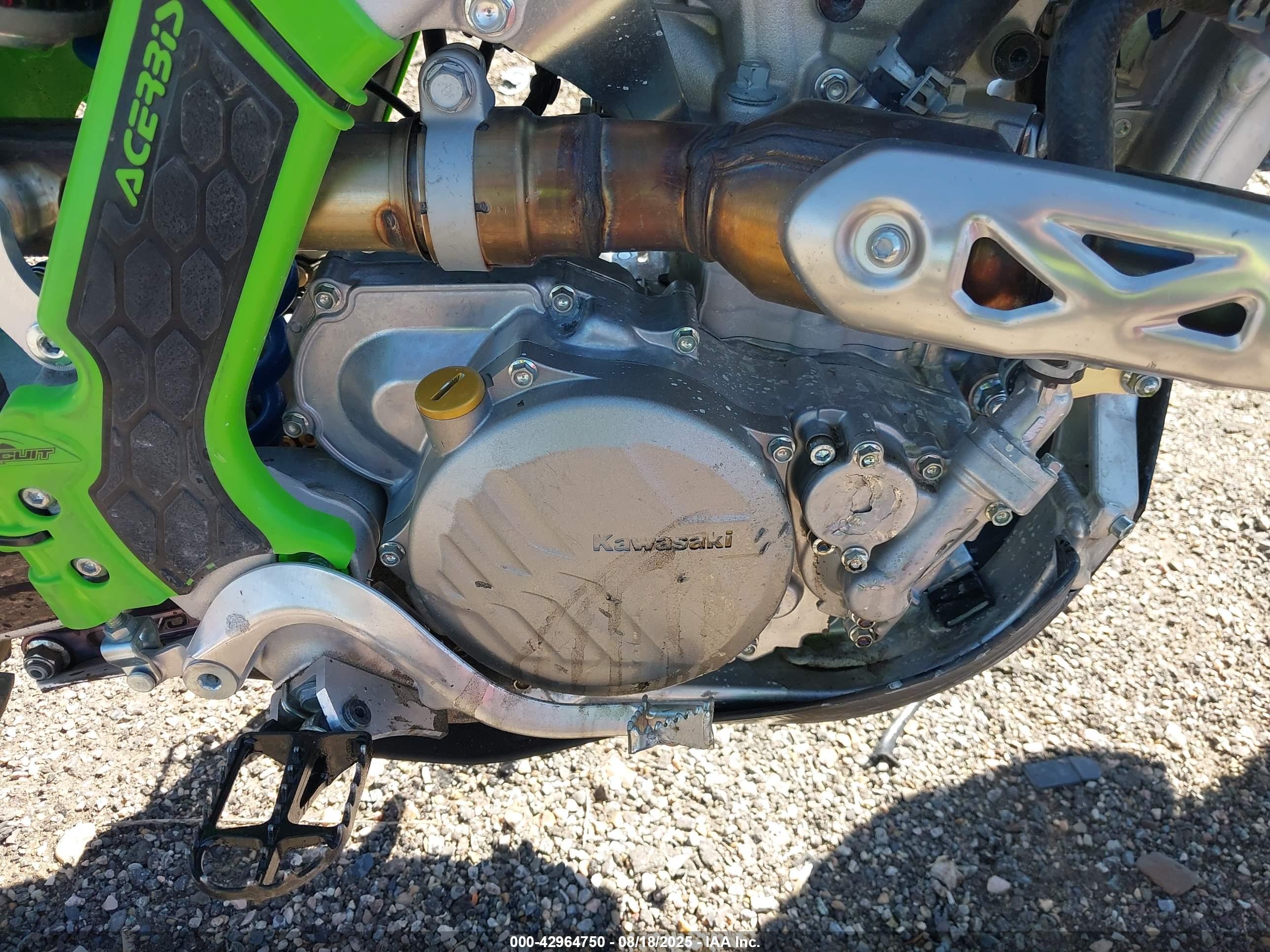 KAWASAKI KX252 image 8