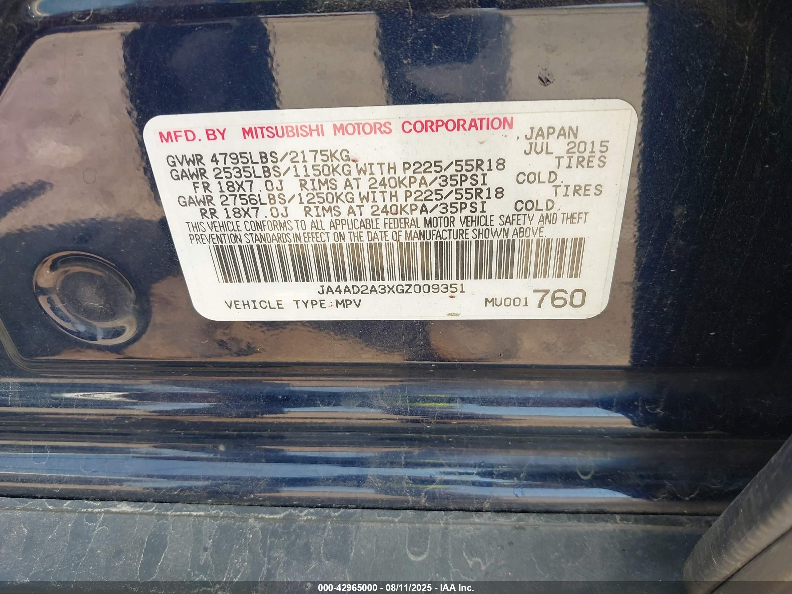 MITSUBISHI OUTLANDER image 9