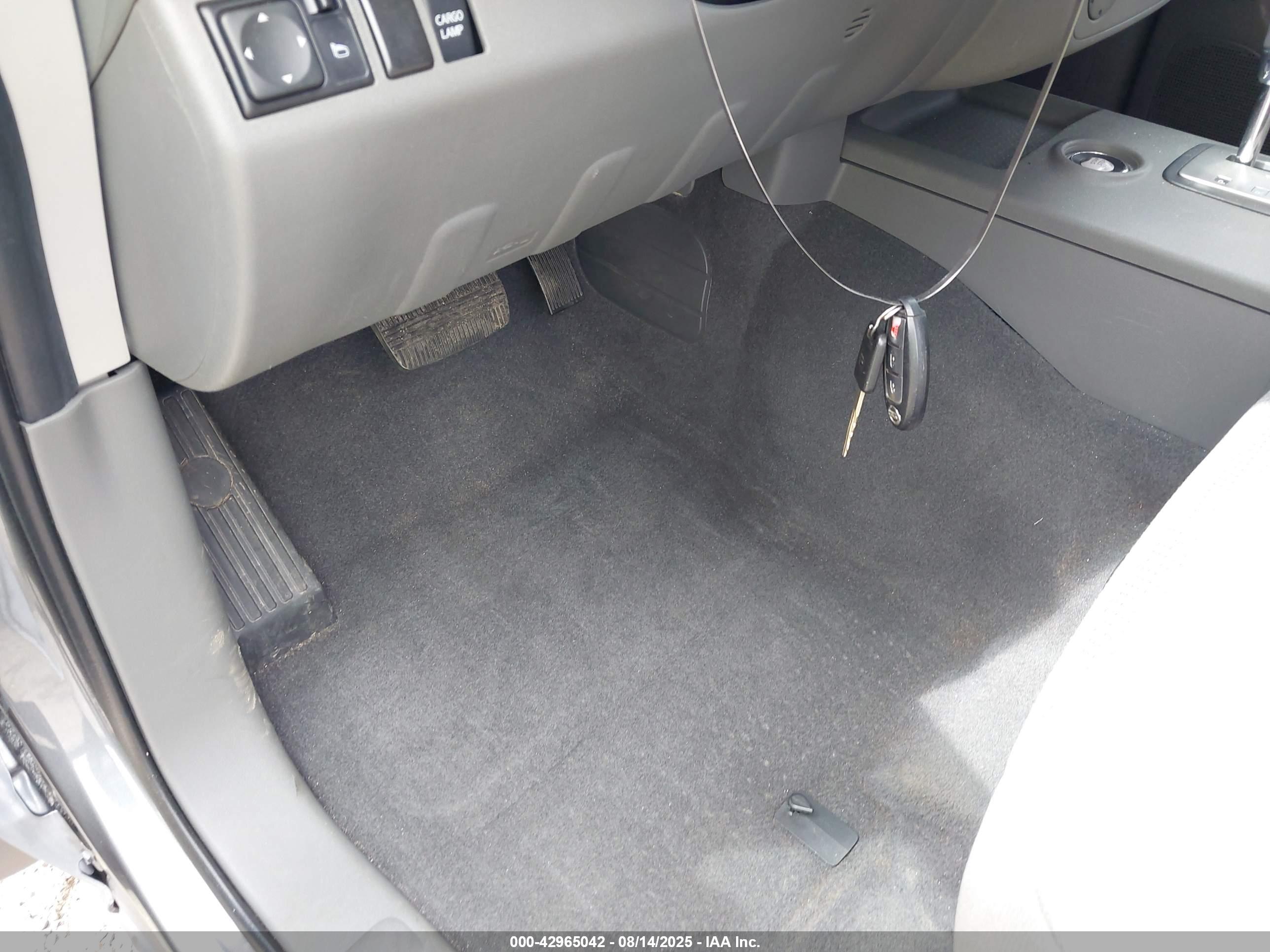 NISSAN FRONTIER image 11