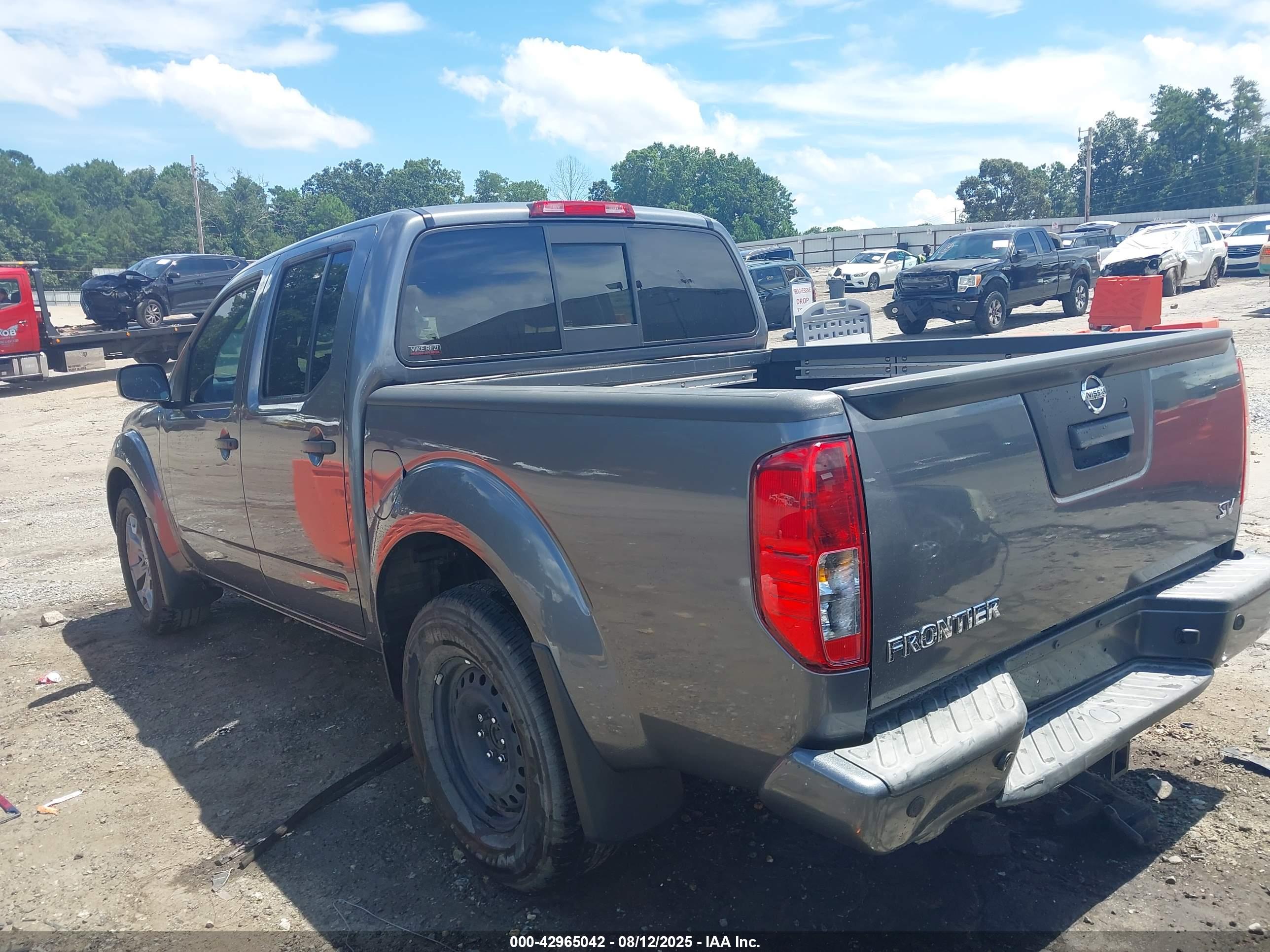 NISSAN FRONTIER image 6