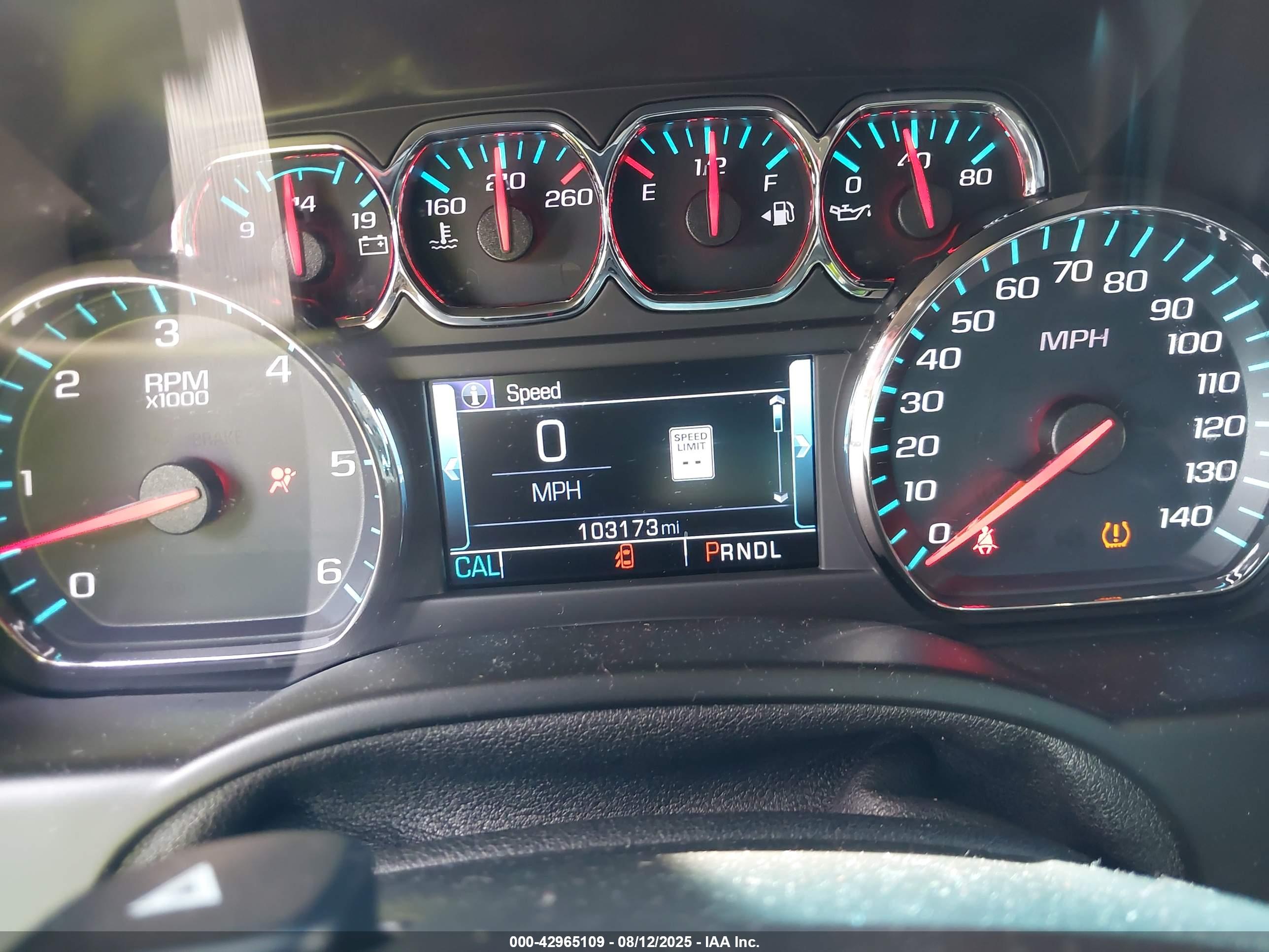 GMC YUKON image 7