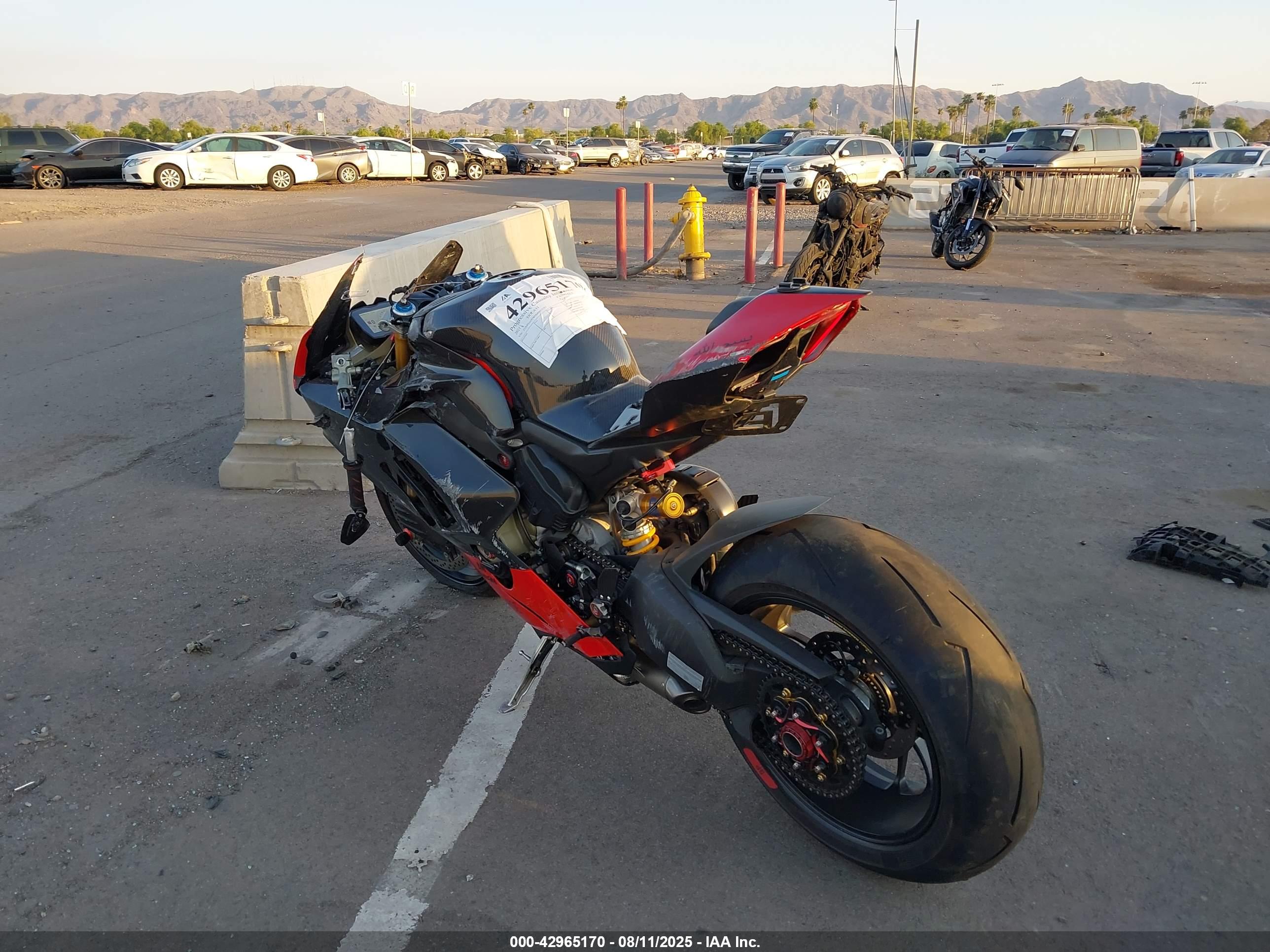 DUCATI PANIGALE image 3