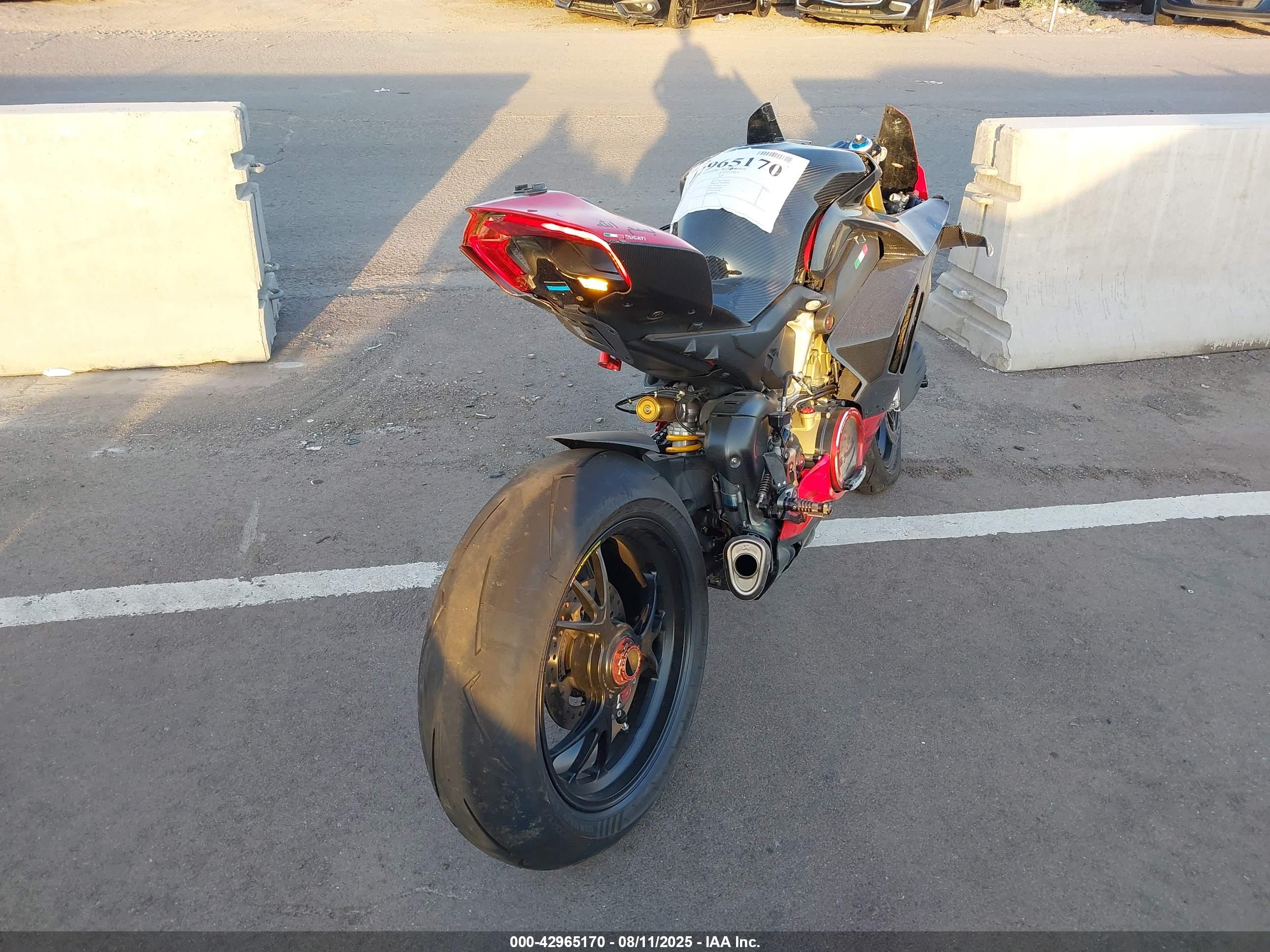 DUCATI PANIGALE image 4