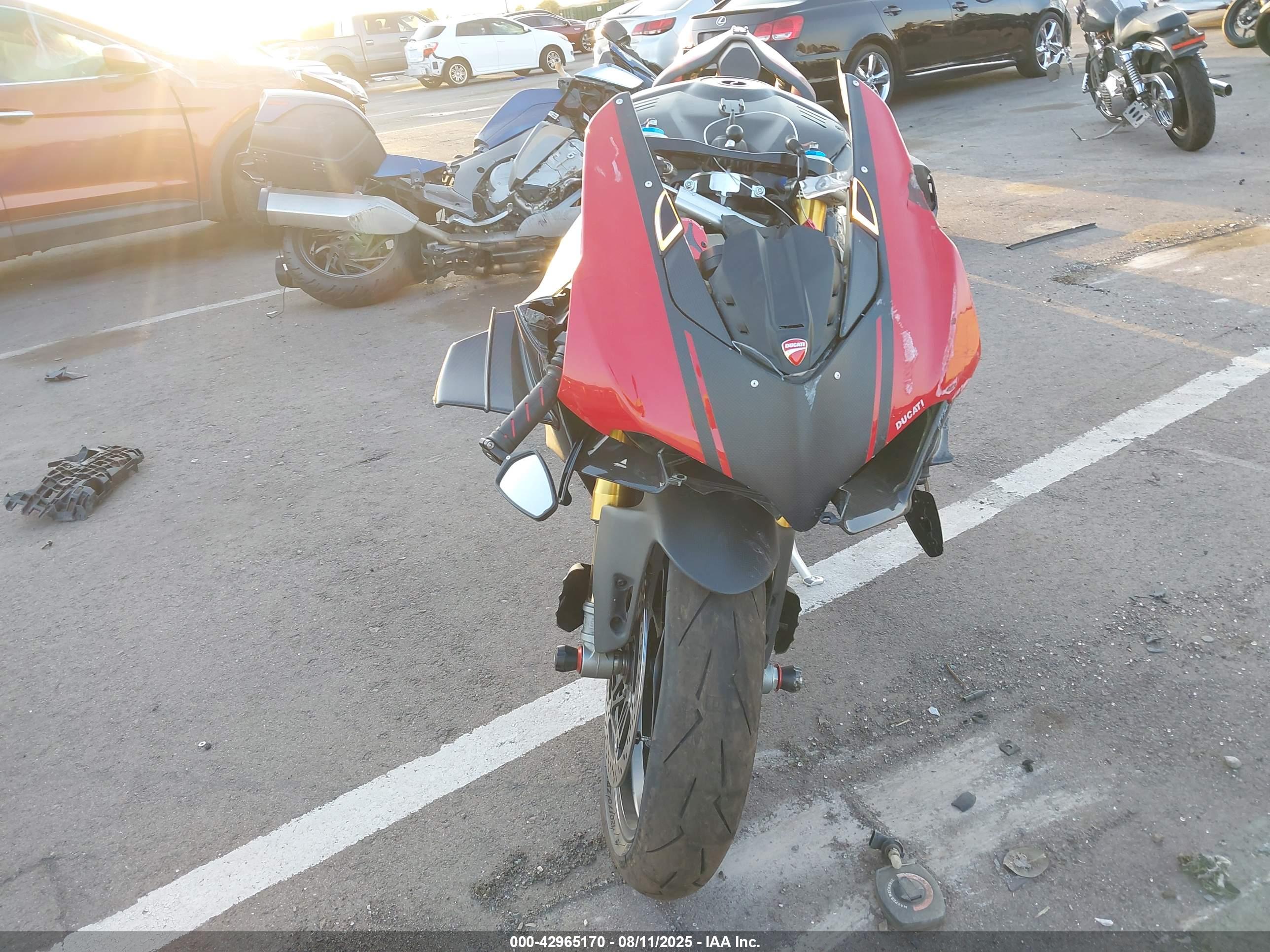 DUCATI PANIGALE image 5