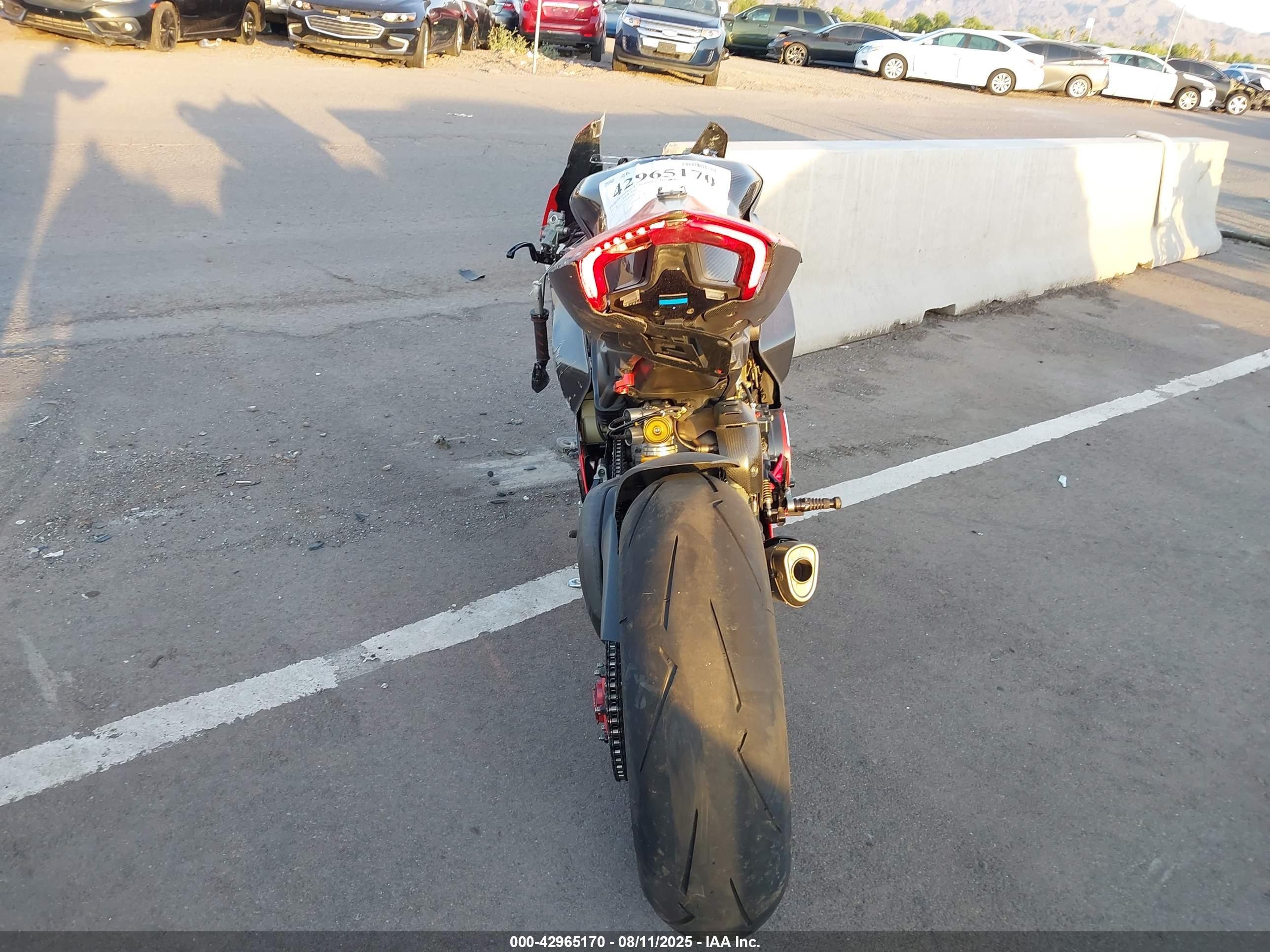 DUCATI PANIGALE image 6