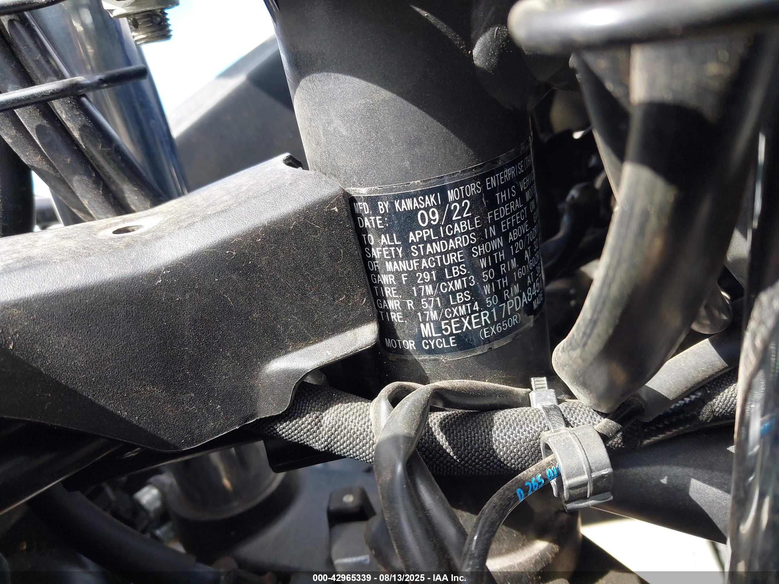 KAWASAKI EX650 image 10