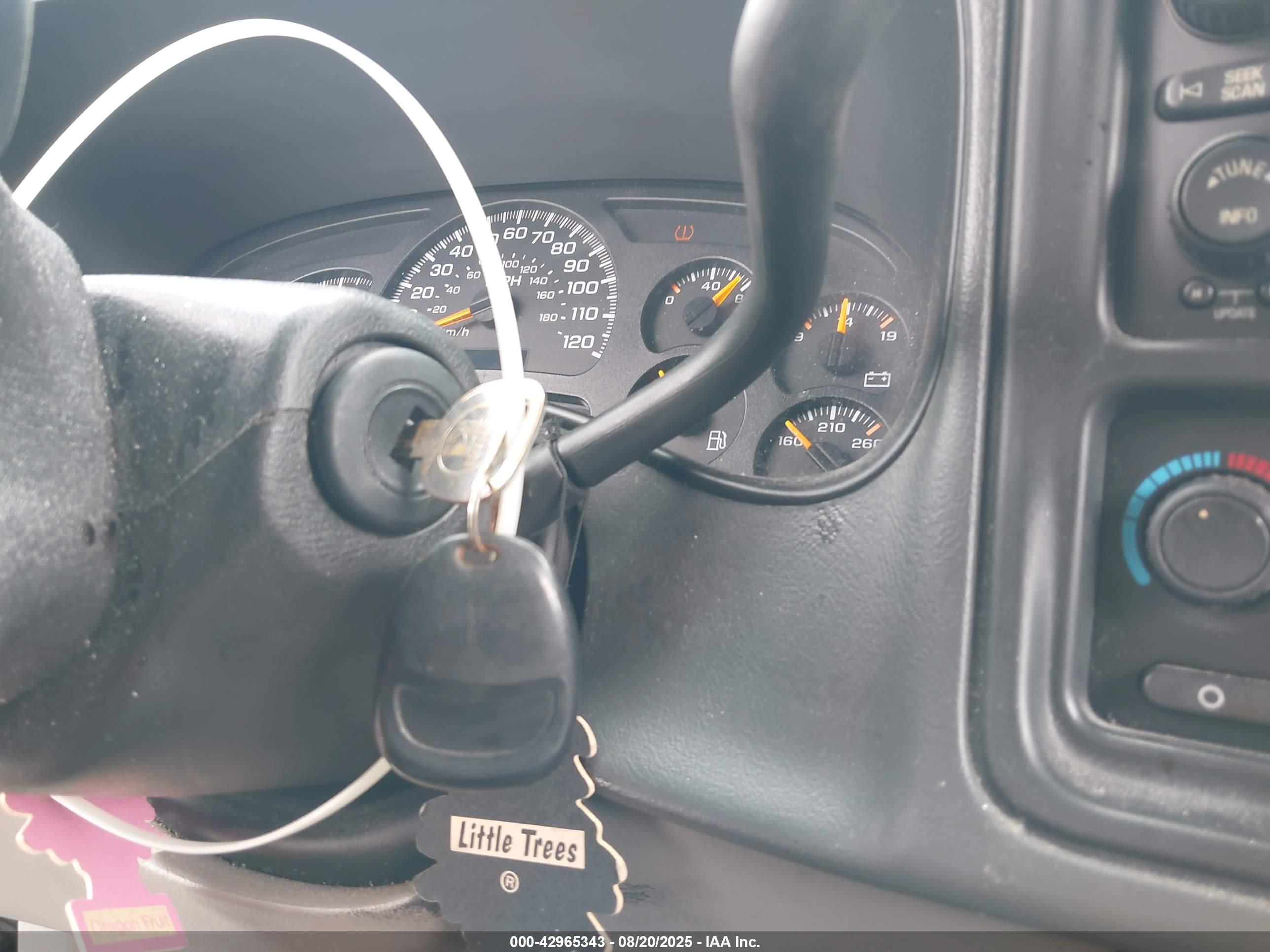 CHEVROLET TAHOE image 11