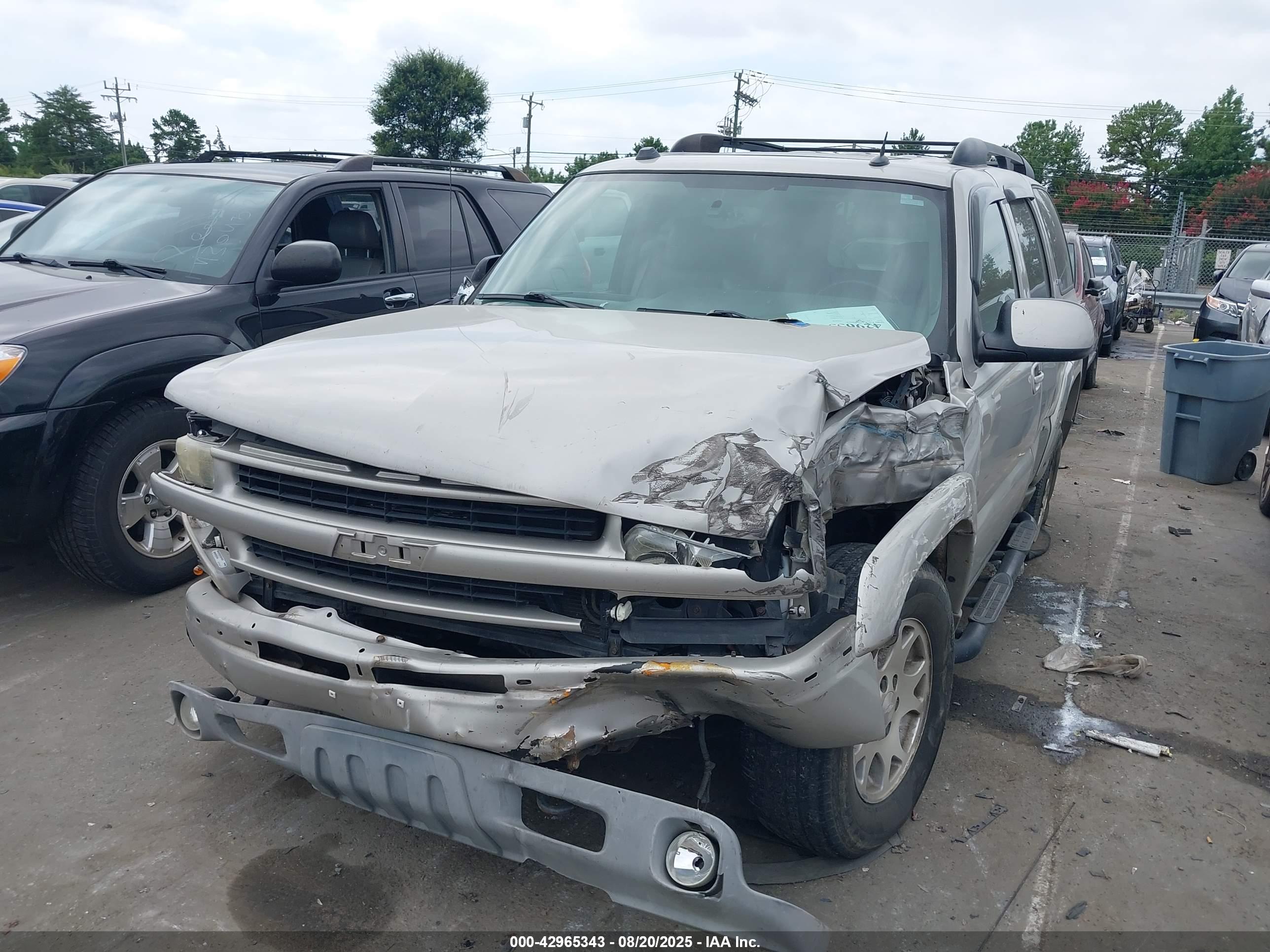 CHEVROLET TAHOE image 6