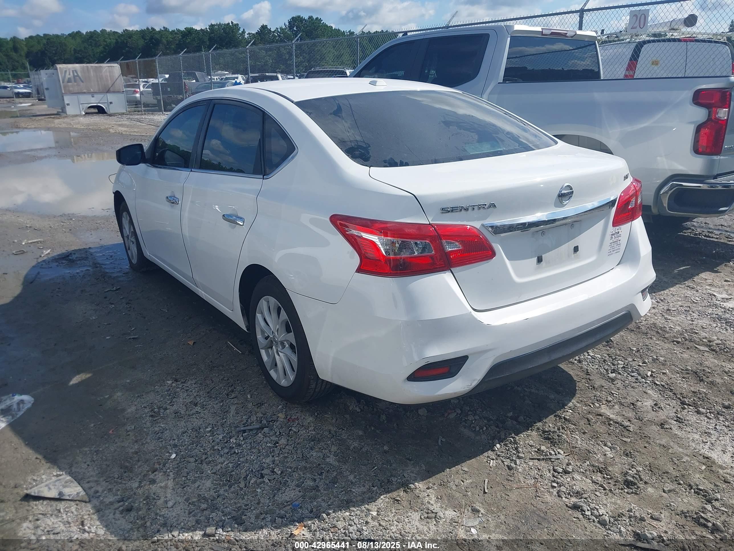 NISSAN SENTRA image 3