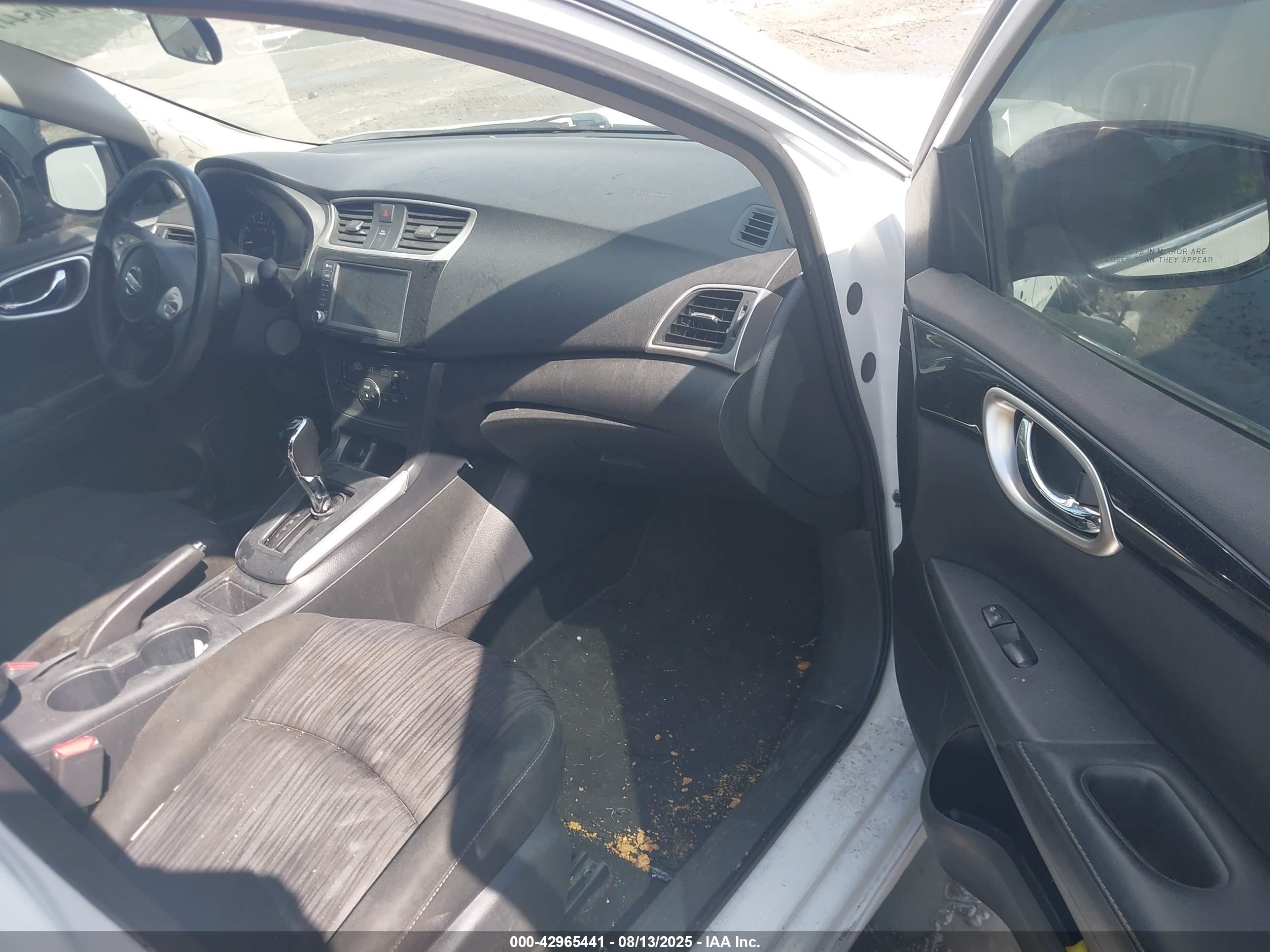 NISSAN SENTRA image 5
