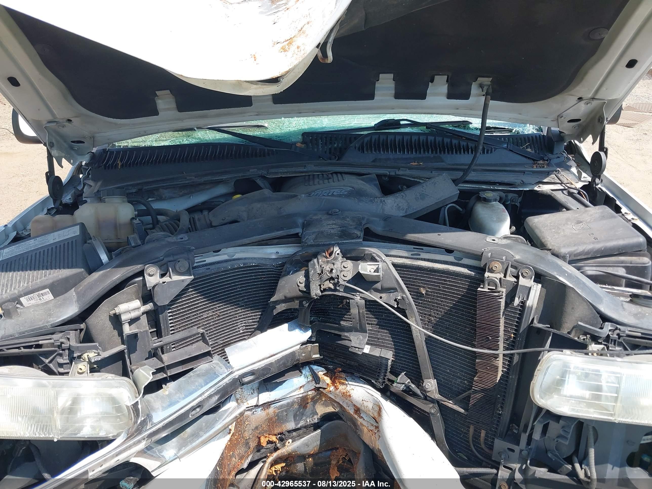 CHEVROLET TAHOE image 10