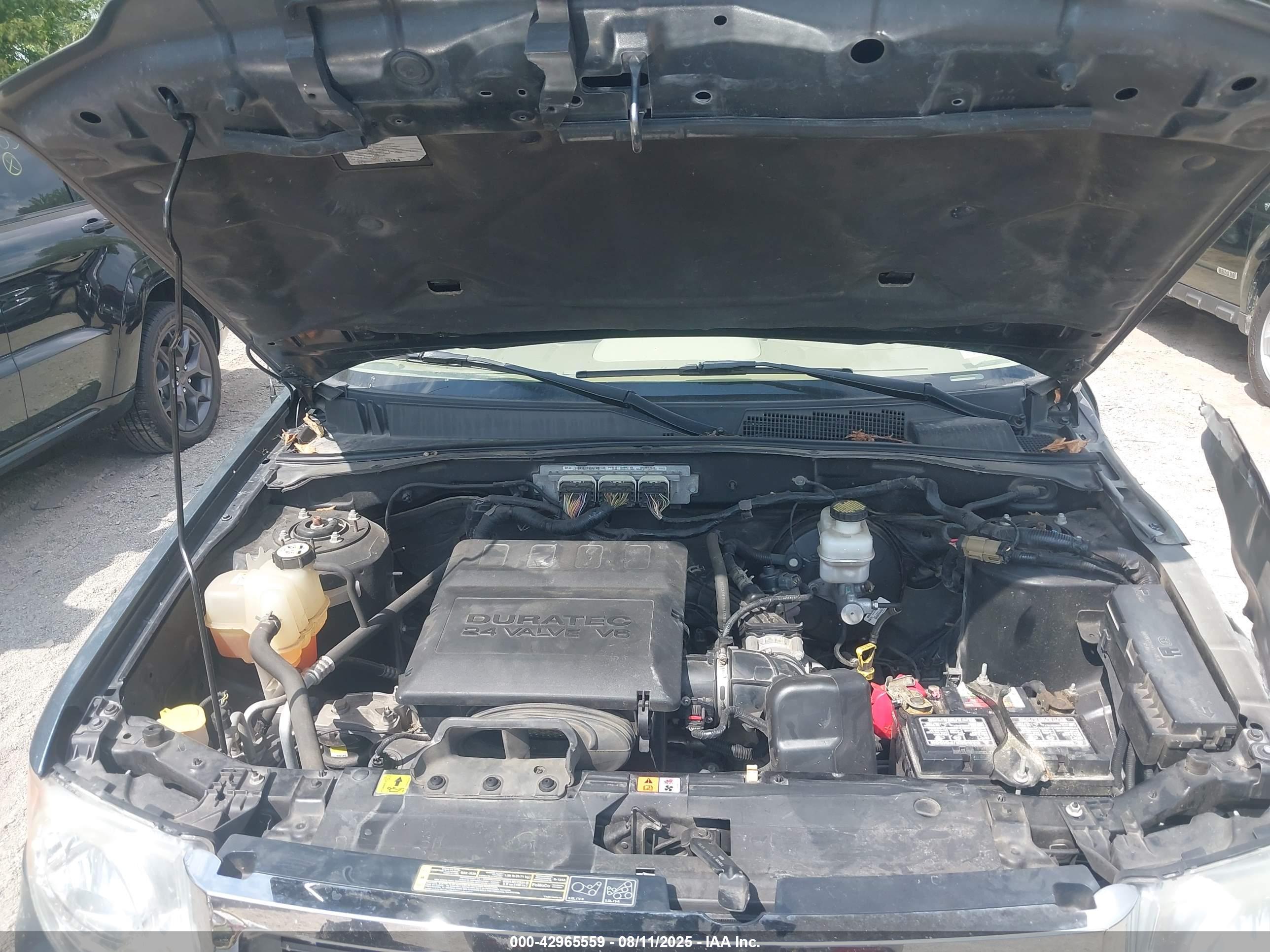 FORD ESCAPE image 10