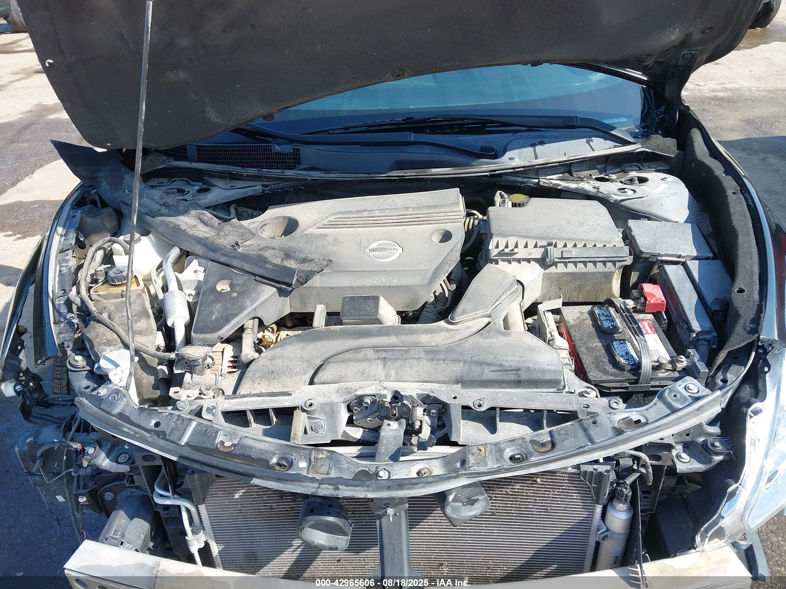 NISSAN ALTIMA image 10