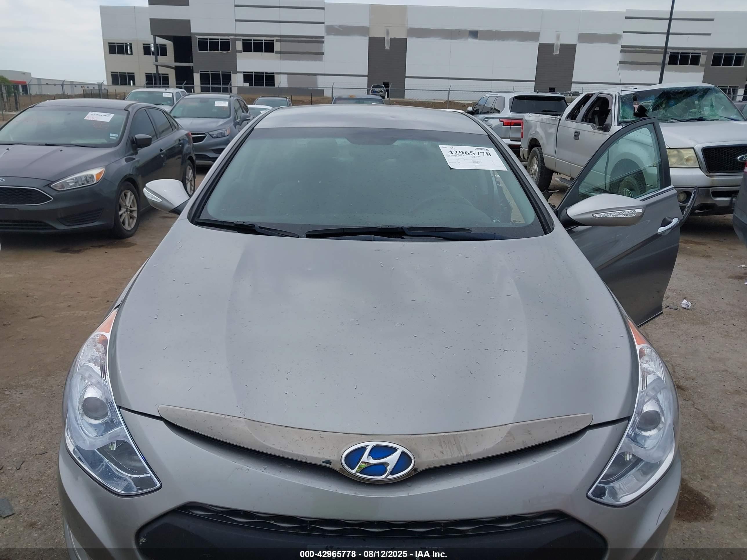 HYUNDAI SONATA image 6