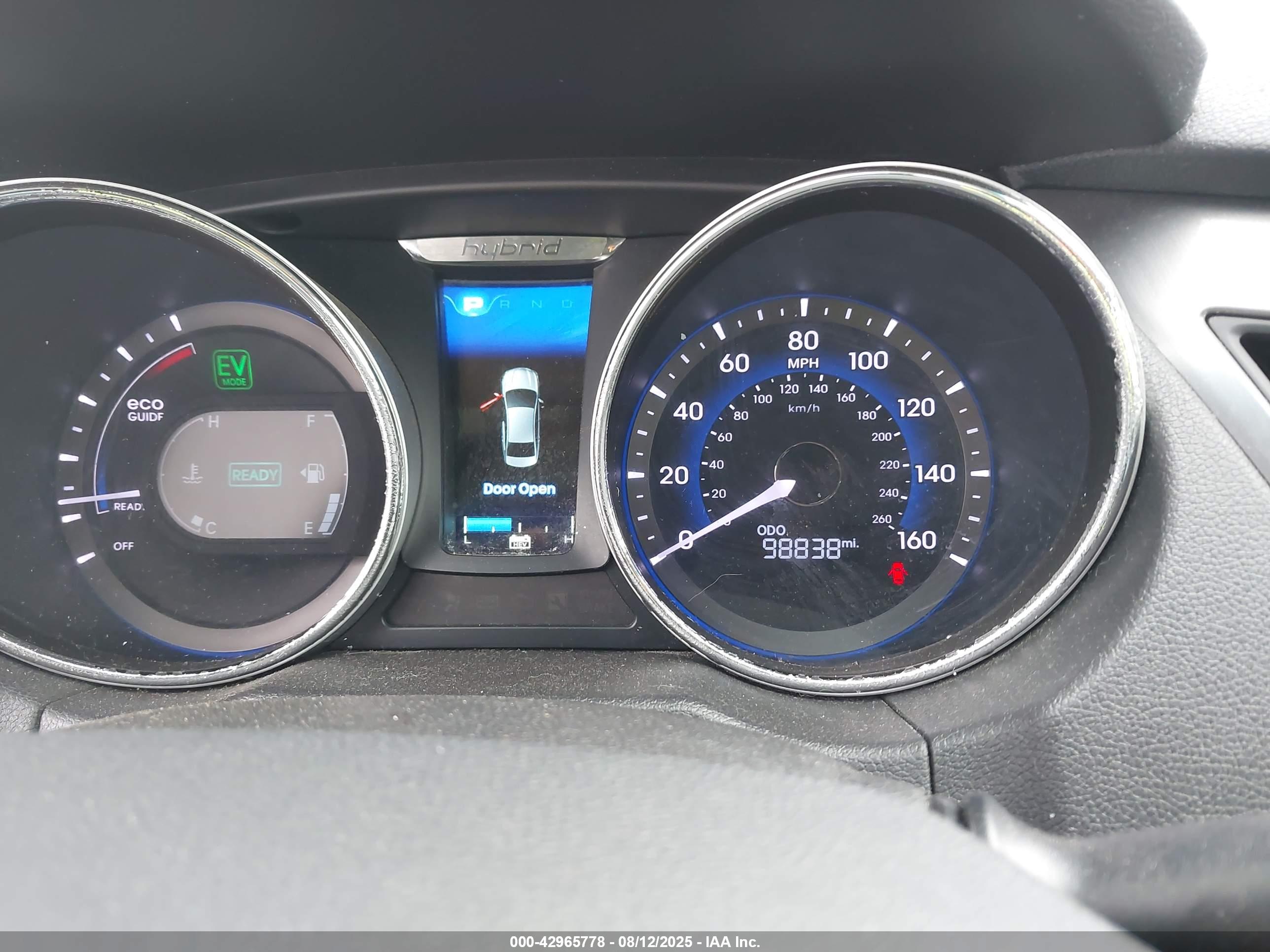 HYUNDAI SONATA image 7
