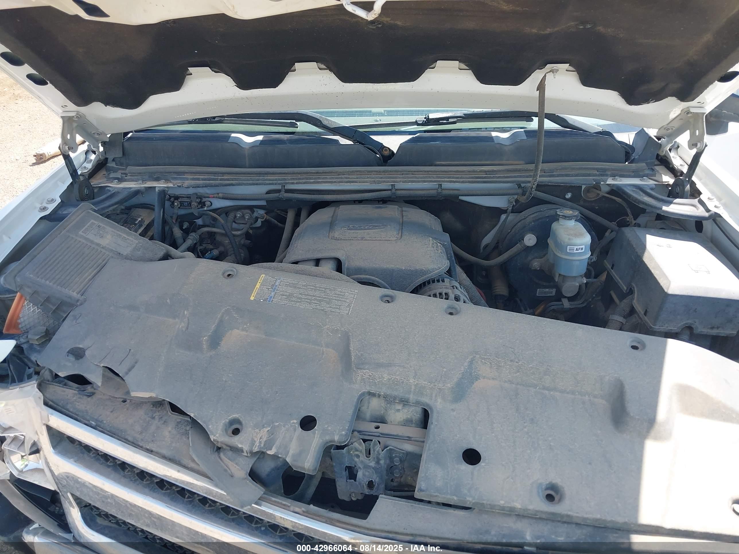 CHEVROLET SILVERADO image 10