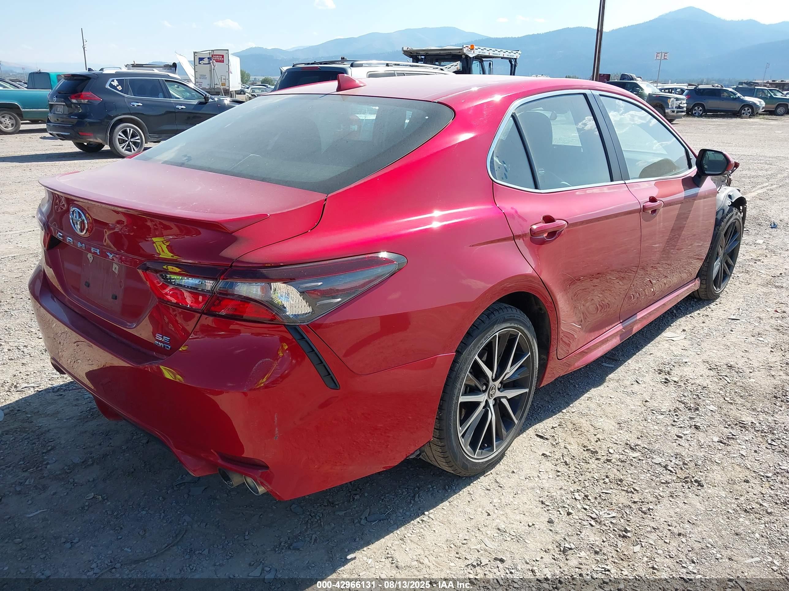 TOYOTA CAMRY image 4