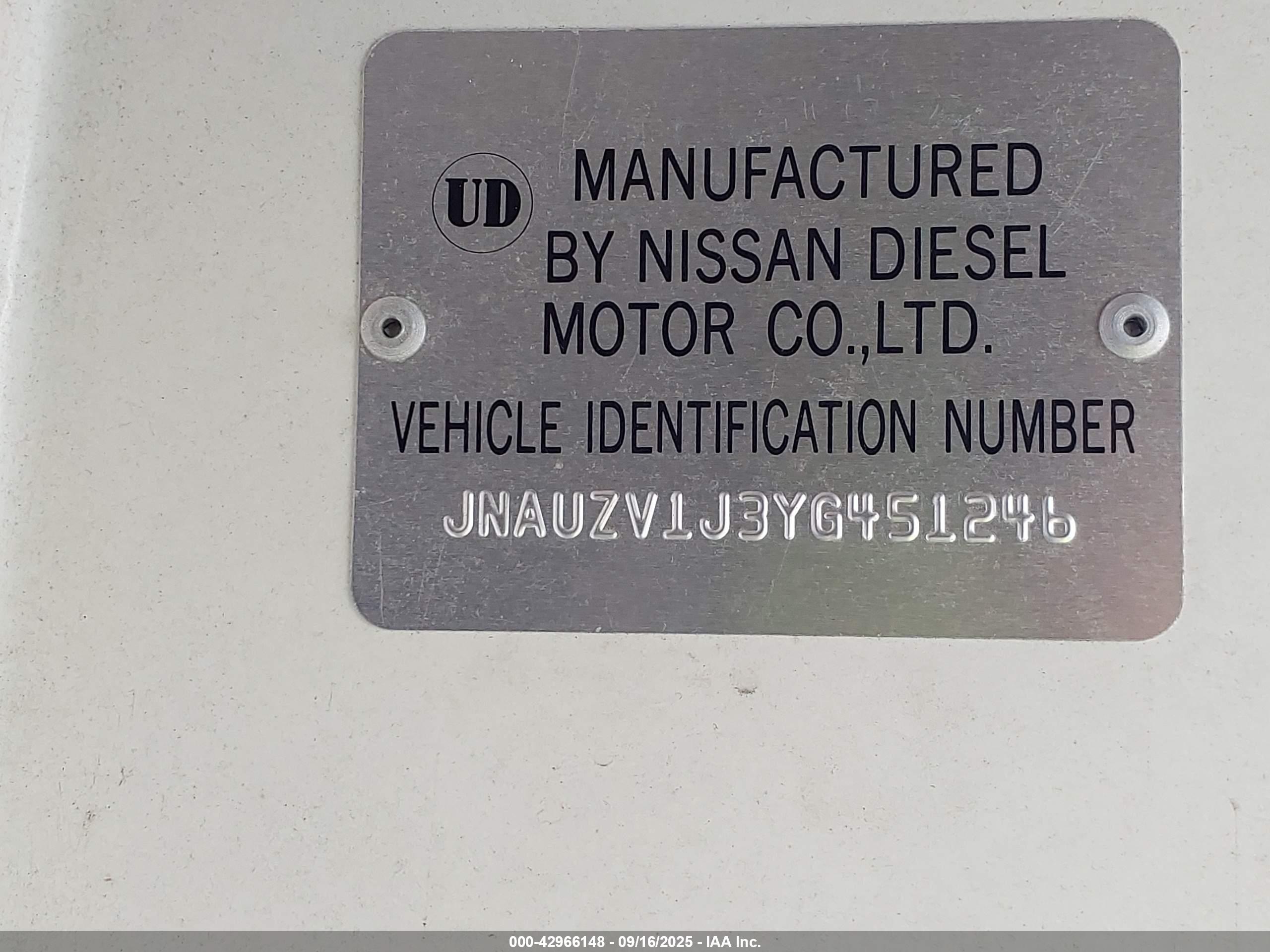 NISSAN DIESEL image 9