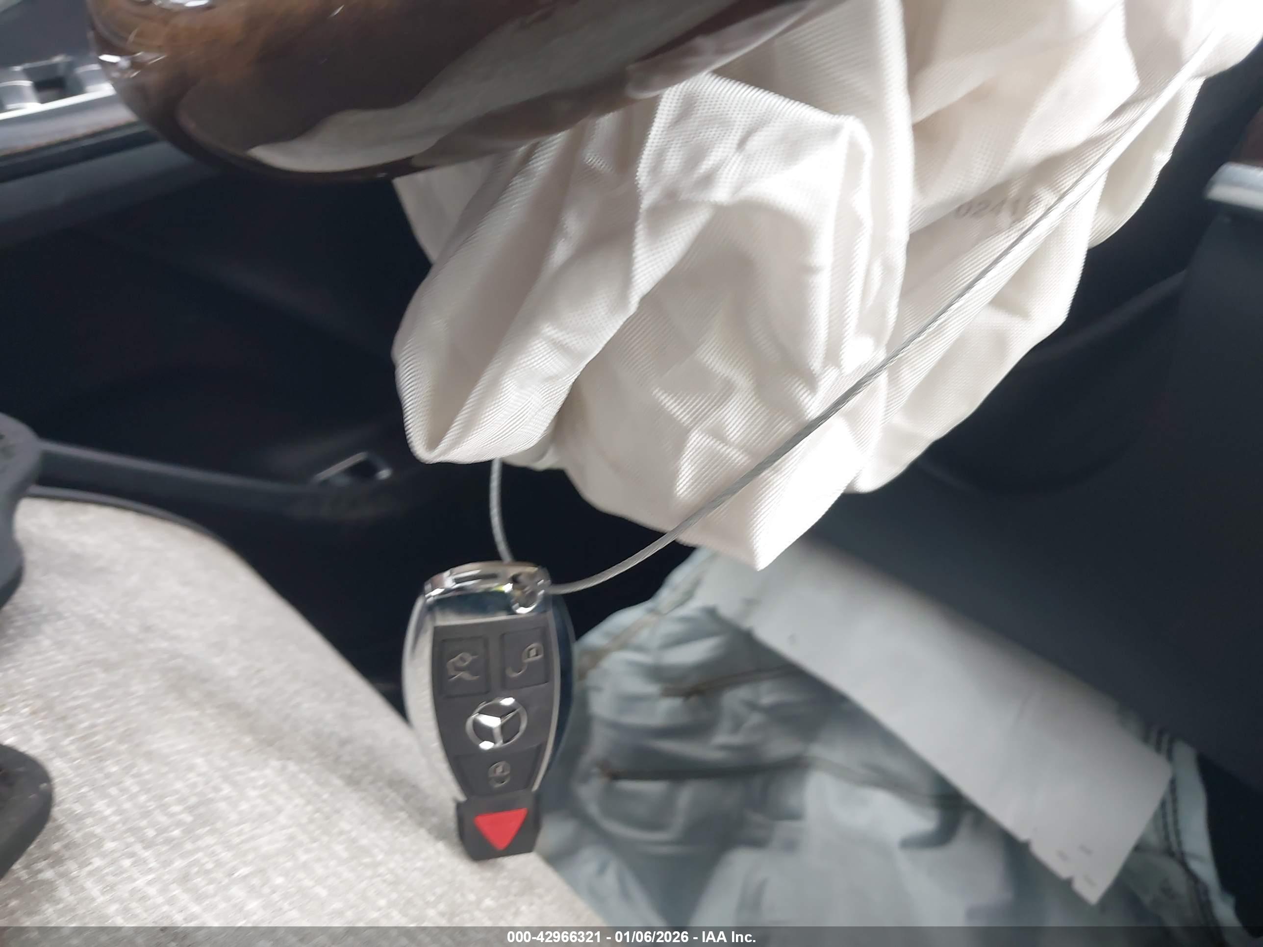 MERCEDES-BENZ S image 11