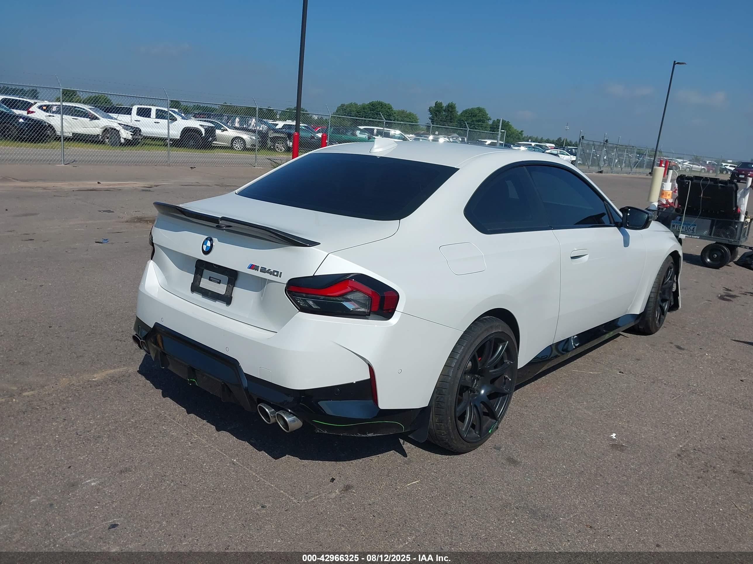 BMW M240 image 4