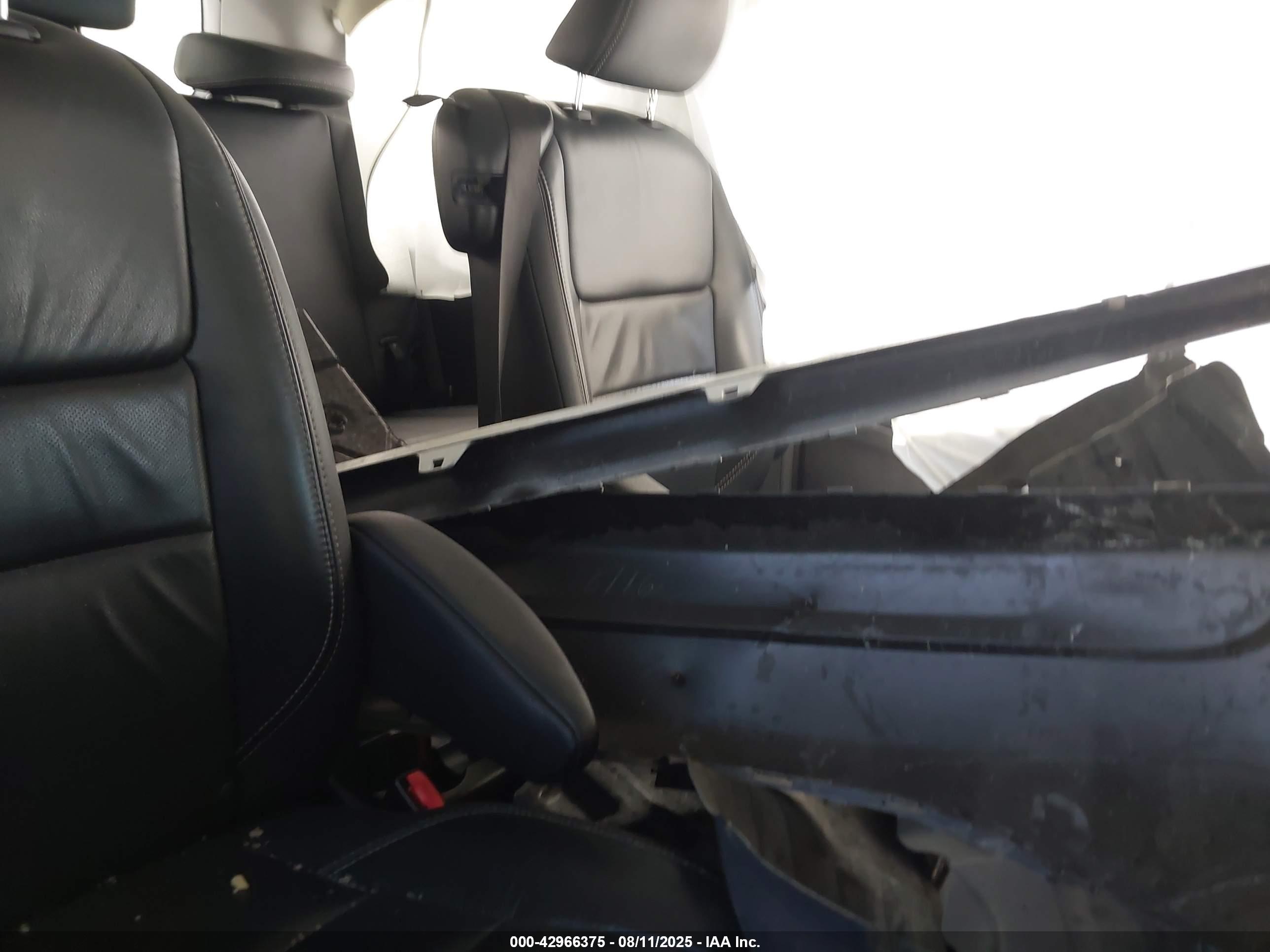 TOYOTA SIENNA image 8