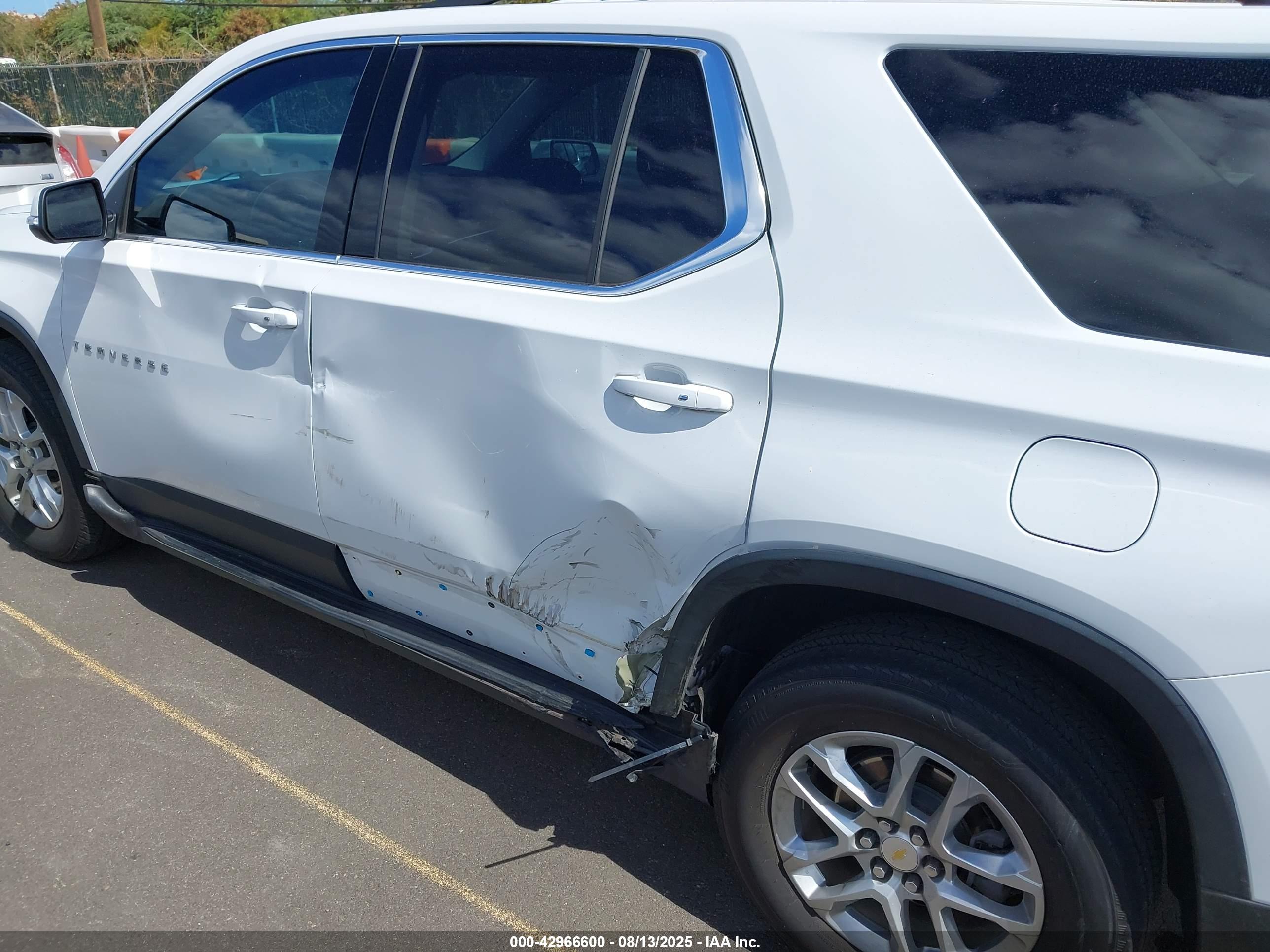 CHEVROLET TRAVERSE image 6